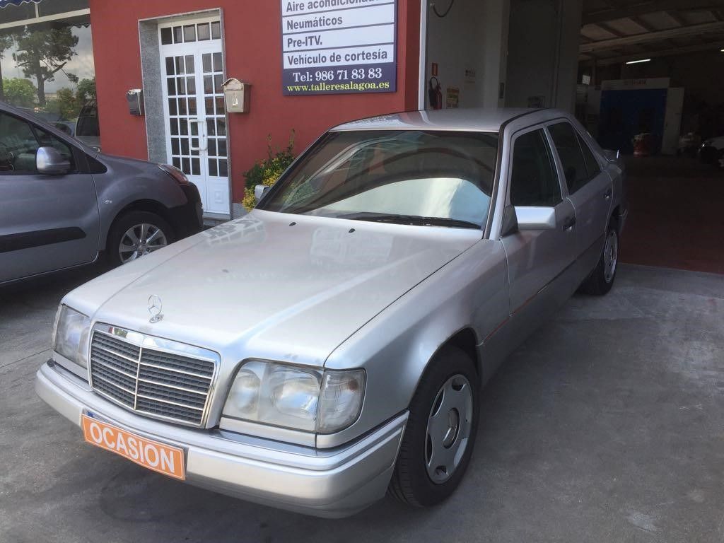 Mercedes E300 3.0 24V. 130CV: Vehículos de ocasión de OCASIÓN A LAGOA Mercedes E300 3.0 24V. 130CV: Vehículos de ocasión de OCASIÓN A LAGOA