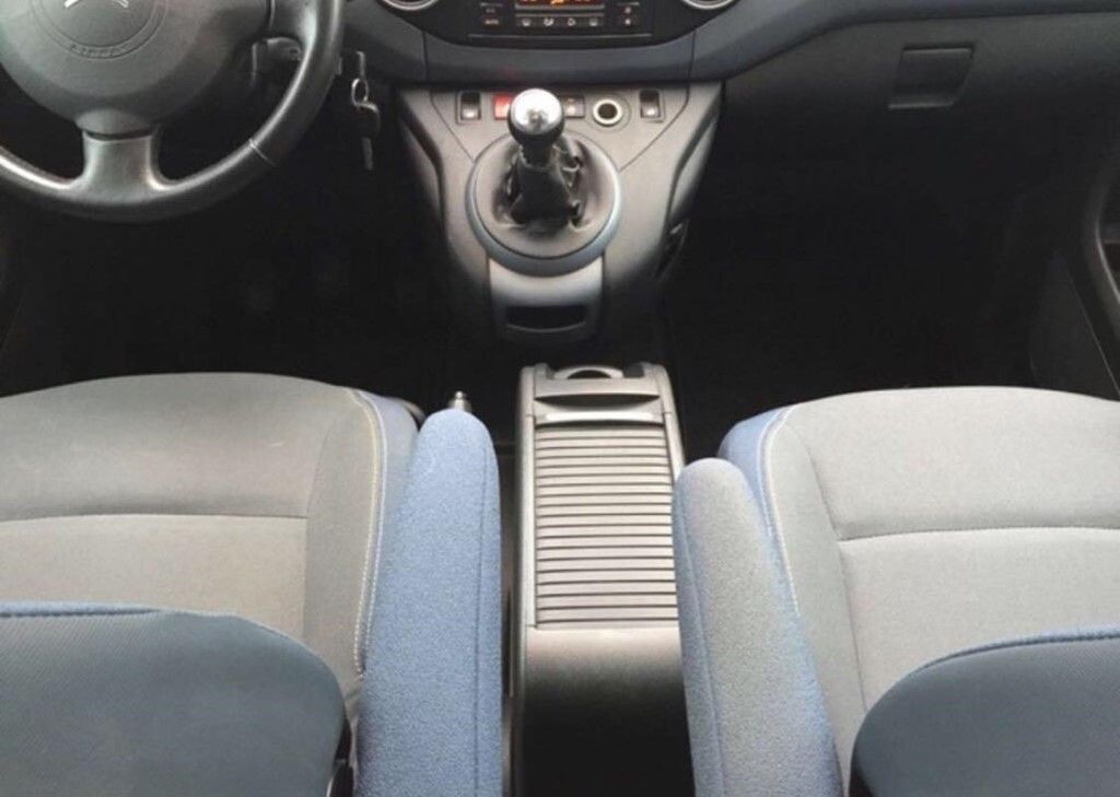 Citroën Berlingo 1.6HDI Multiespace 109CV: VEHÍCULOS de Ocasión A Lagoa Ribadumia Citroën Berlingo 1.6HDI Multiespace 109CV: VEHÍCULOS de Ocasión A Lagoa Ribadumia