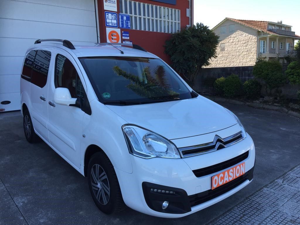 Citroën Berlingo 1.6HDI 100CV Automática: VEHÍCULOS de Ocasión A Lagoa Ribadumia Citroën Berlingo 1.6HDI 100CV Automática: VEHÍCULOS de Ocasión A Lagoa Ribadumia