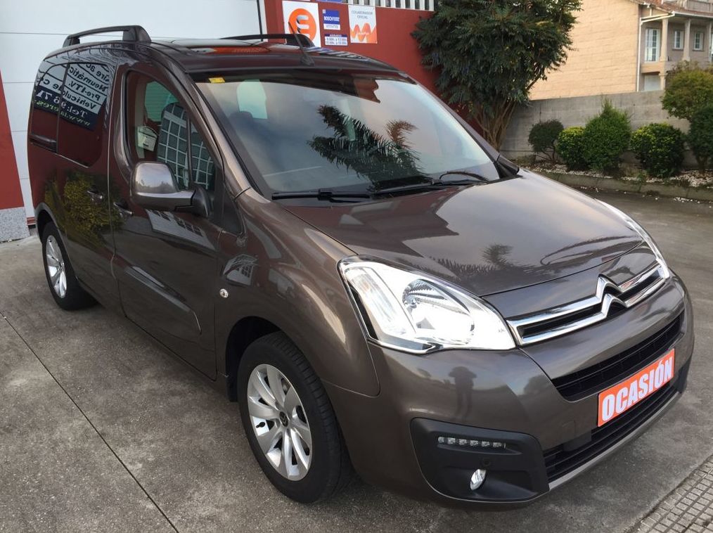 CITROEN BERLINGO 1.6 BlueHDI 120CV 6V.: VEHÍCULOS de Ocasión A Lagoa Ribadumia CITROEN BERLINGO 1.6 BlueHDI 120CV 6V.: VEHÍCULOS de Ocasión A Lagoa Ribadumia