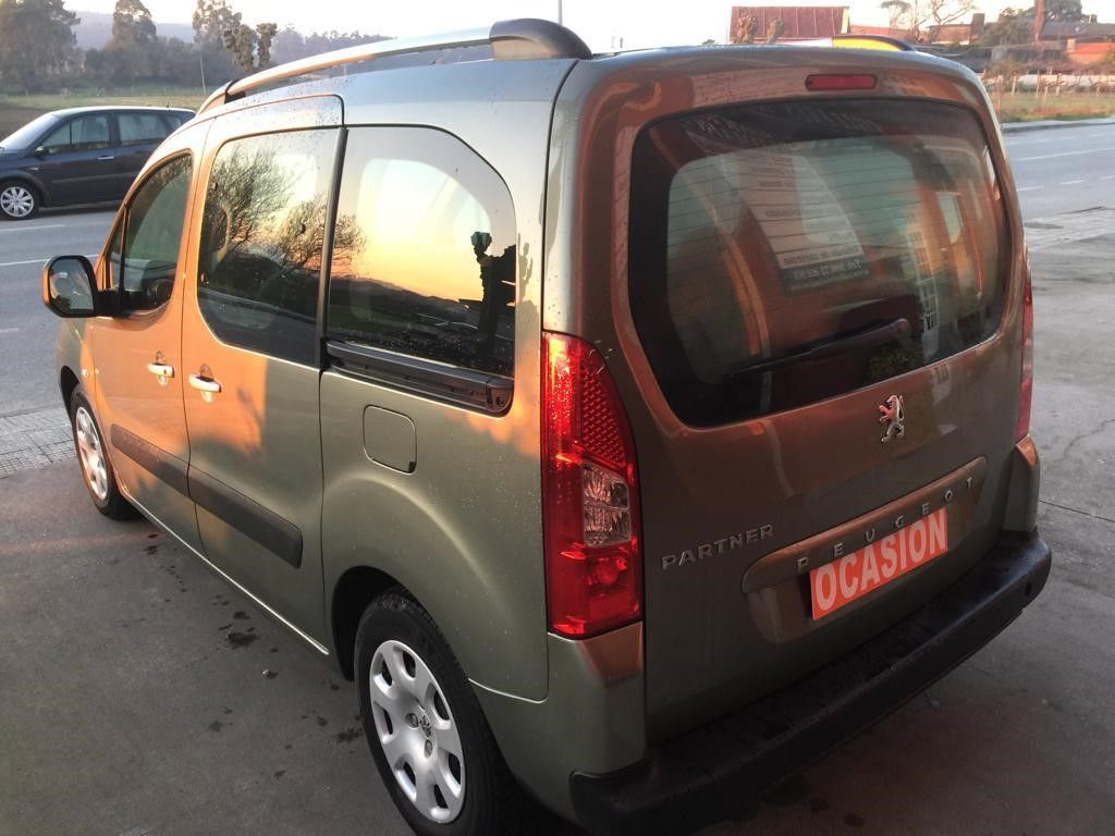 Peugeot Partner 1.6Hdi 90CV: VEHÍCULOS de Ocasión A Lagoa Ribadumia Peugeot Partner 1.6Hdi 90CV: VEHÍCULOS de Ocasión A Lagoa Ribadumia