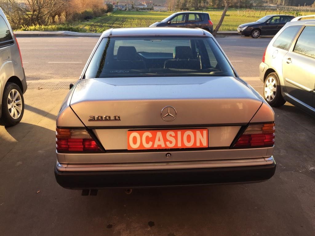 Mercedes E300D 110CV: VEHÍCULOS de Ocasión A Lagoa Ribadumia Mercedes E300D 110CV: VEHÍCULOS de Ocasión A Lagoa Ribadumia