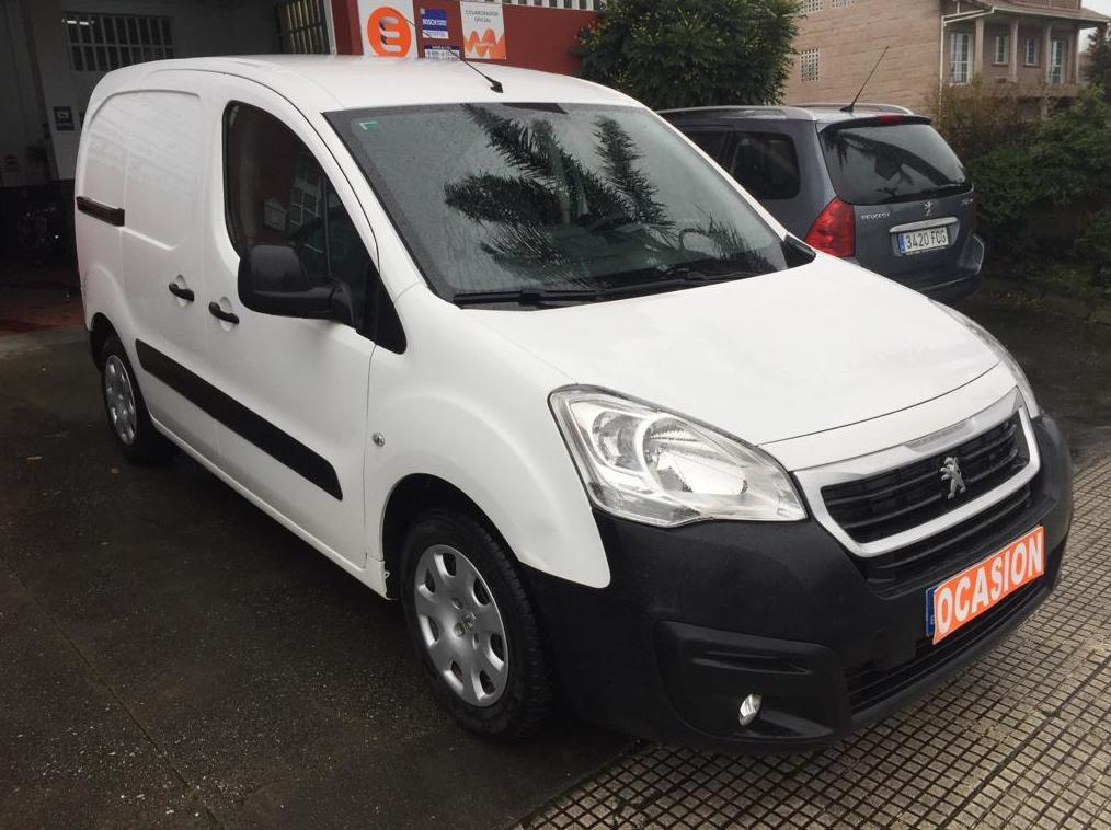 Peugeot PARTNER 1.6BlueHDI 100CV: VEHÍCULOS de Ocasión A Lagoa Ribadumia Peugeot PARTNER 1.6BlueHDI 100CV: VEHÍCULOS de Ocasión A Lagoa Ribadumia