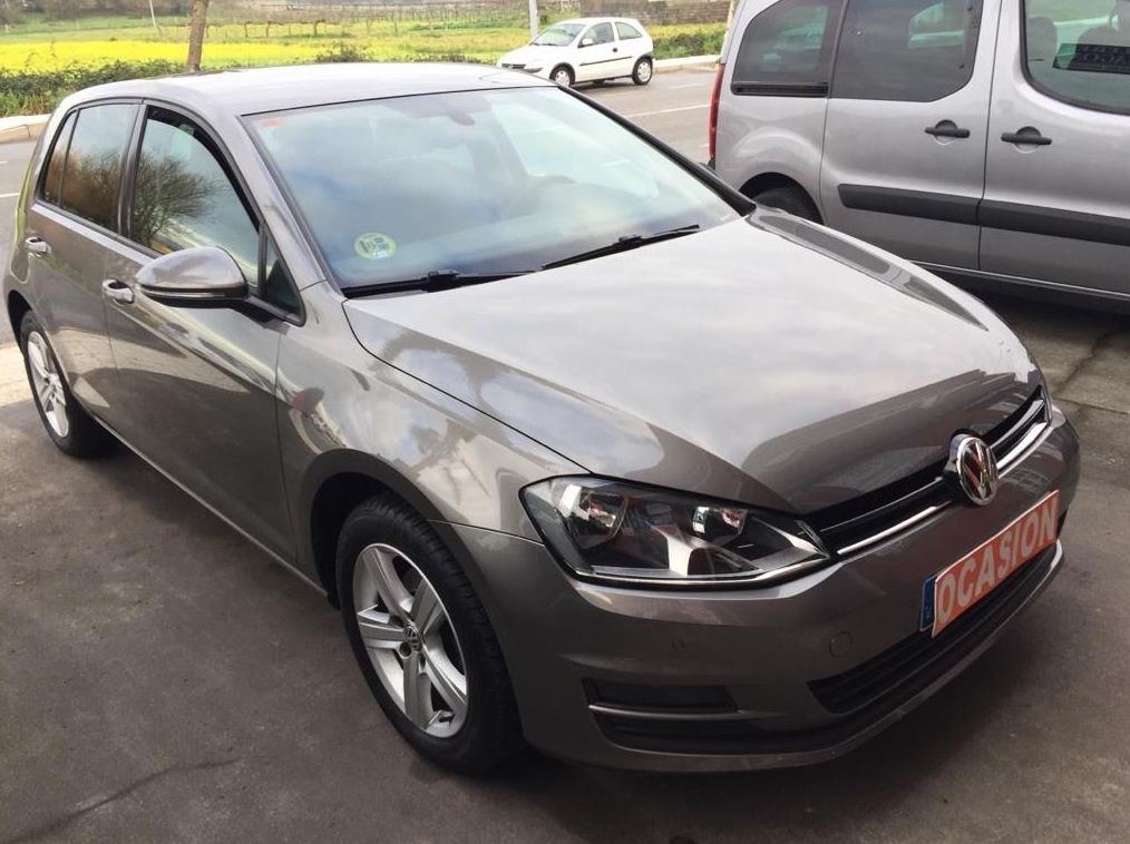 VOLKSWAGEN GOLF VII 1.6TDI BLUEMOTION 105CV: VEHÍCULOS de Ocasión A Lagoa Ribadumia VOLKSWAGEN GOLF VII 1.6TDI BLUEMOTION 105CV: VEHÍCULOS de Ocasión A Lagoa Ribadumia