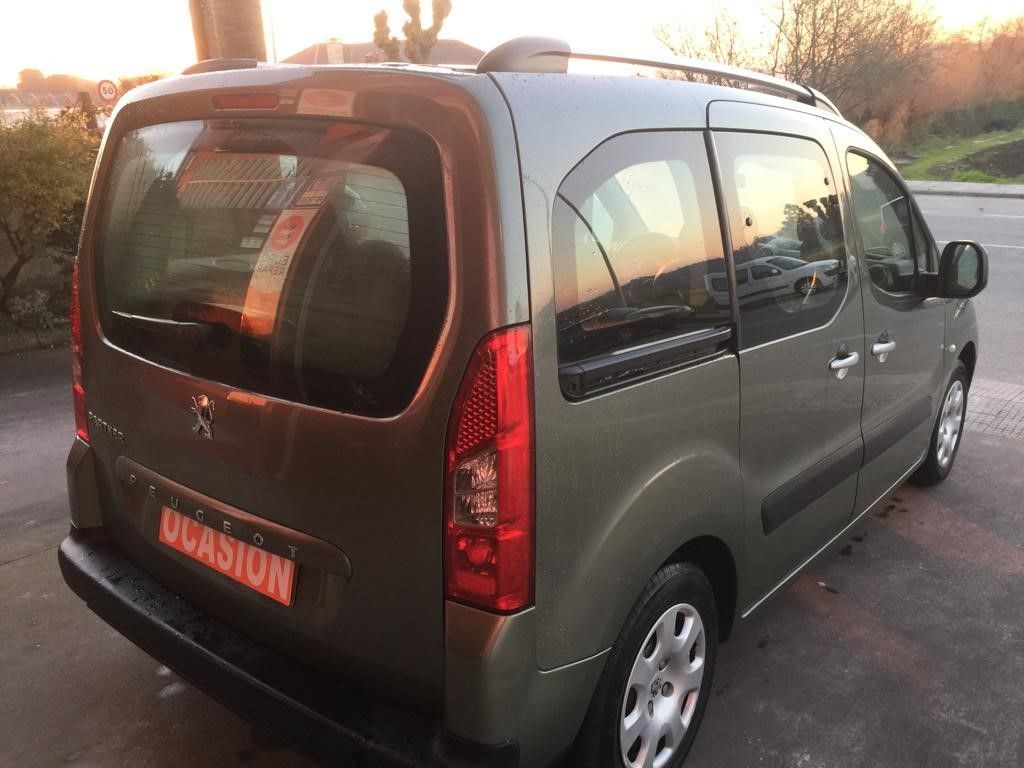 Peugeot Partner 1.6Hdi 90CV: VEHÍCULOS de Ocasión A Lagoa Ribadumia Peugeot Partner 1.6Hdi 90CV: VEHÍCULOS de Ocasión A Lagoa Ribadumia