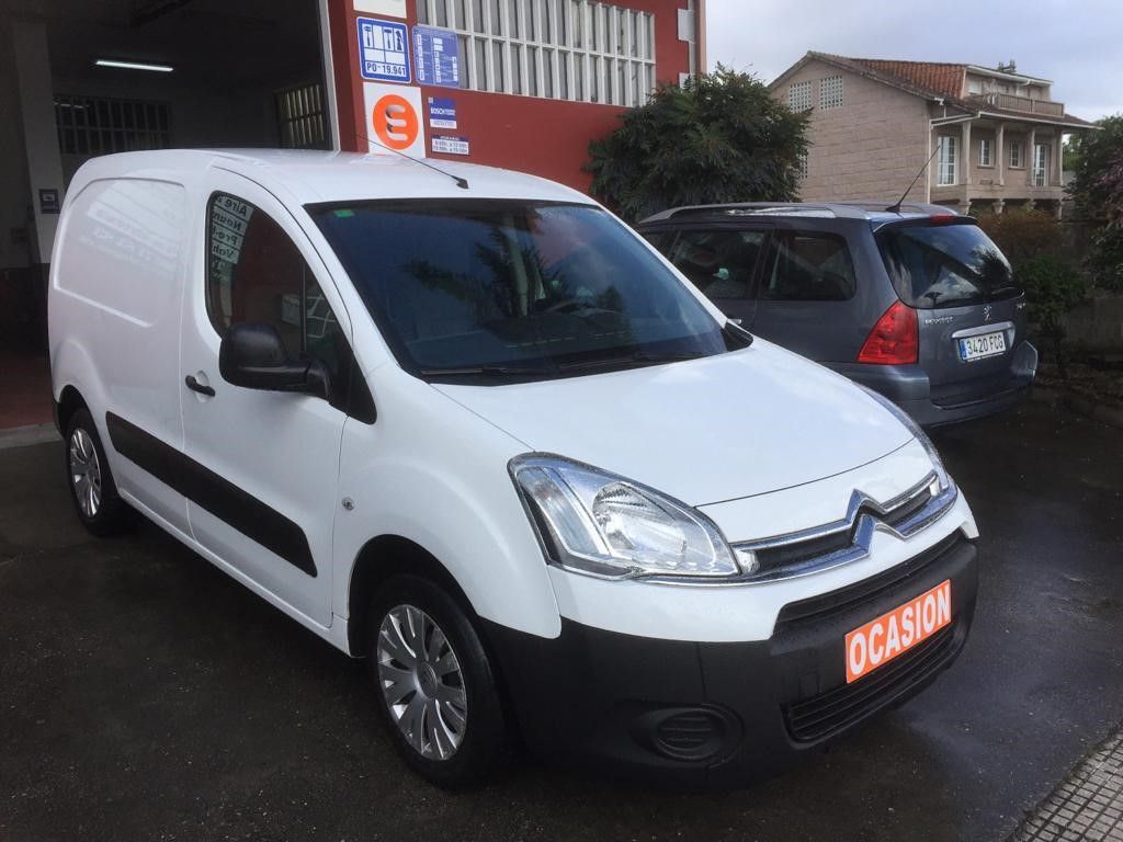 Citroën Berlingo 1.6HDI 75CV: Vehículos de ocasión de OCASIÓN A LAGOA Citroën Berlingo 1.6HDI 75CV: Vehículos de ocasión de OCASIÓN A LAGOA