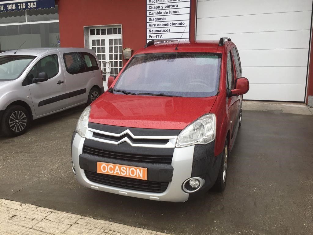 Citroën Berlingo XTR 1.6HDI 110CV: VEHÍCULOS de Ocasión A Lagoa Ribadumia Citroën Berlingo XTR 1.6HDI 110CV: VEHÍCULOS de Ocasión A Lagoa Ribadumia
