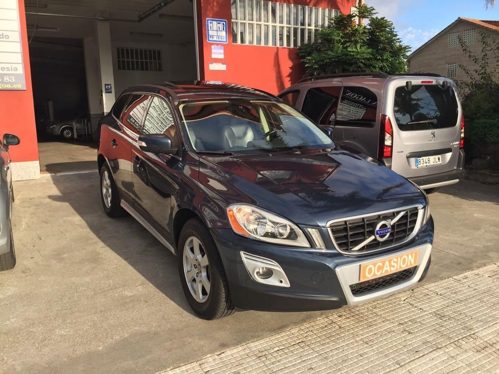 Volvo XC60 D5: Vehículos de ocasión de OCASIÓN A LAGOA Volvo XC60 D5: Vehículos de ocasión de OCASIÓN A LAGOA