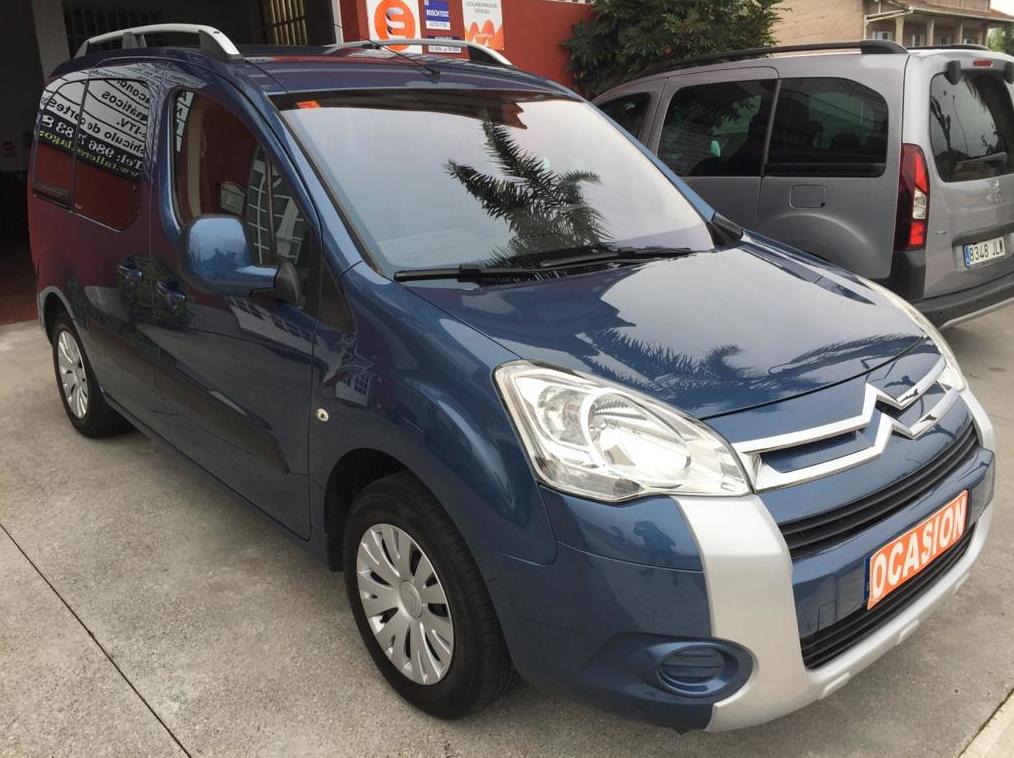 CITROEN BERLINGO MULTISPACE 1.6HDI 90CV: Vehículos de ocasión de OCASIÓN A LAGOA CITROEN BERLINGO MULTISPACE 1.6HDI 90CV: Vehículos de ocasión de OCASIÓN A LAGOA