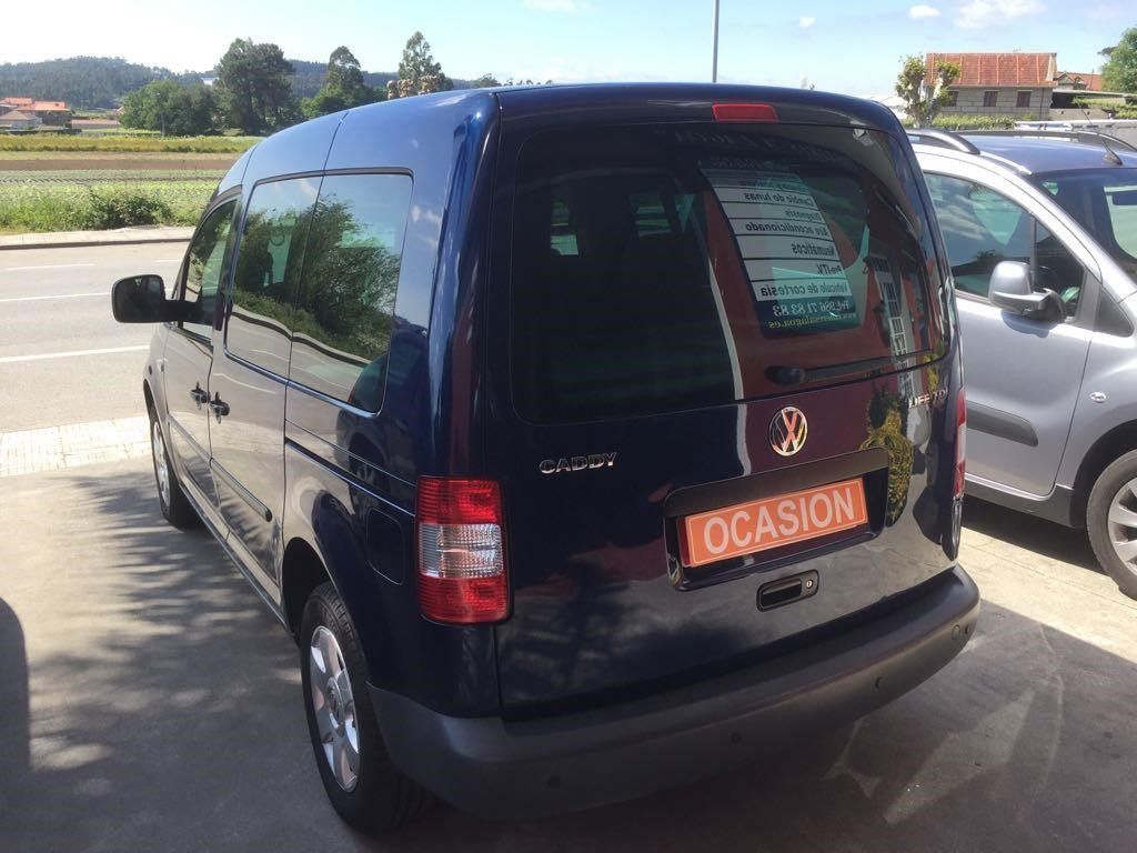 VW Caddy 7 plazas 1.9TDI 105CV: VEHÍCULOS de Ocasión A Lagoa Ribadumia VW Caddy 7 plazas 1.9TDI 105CV: VEHÍCULOS de Ocasión A Lagoa Ribadumia