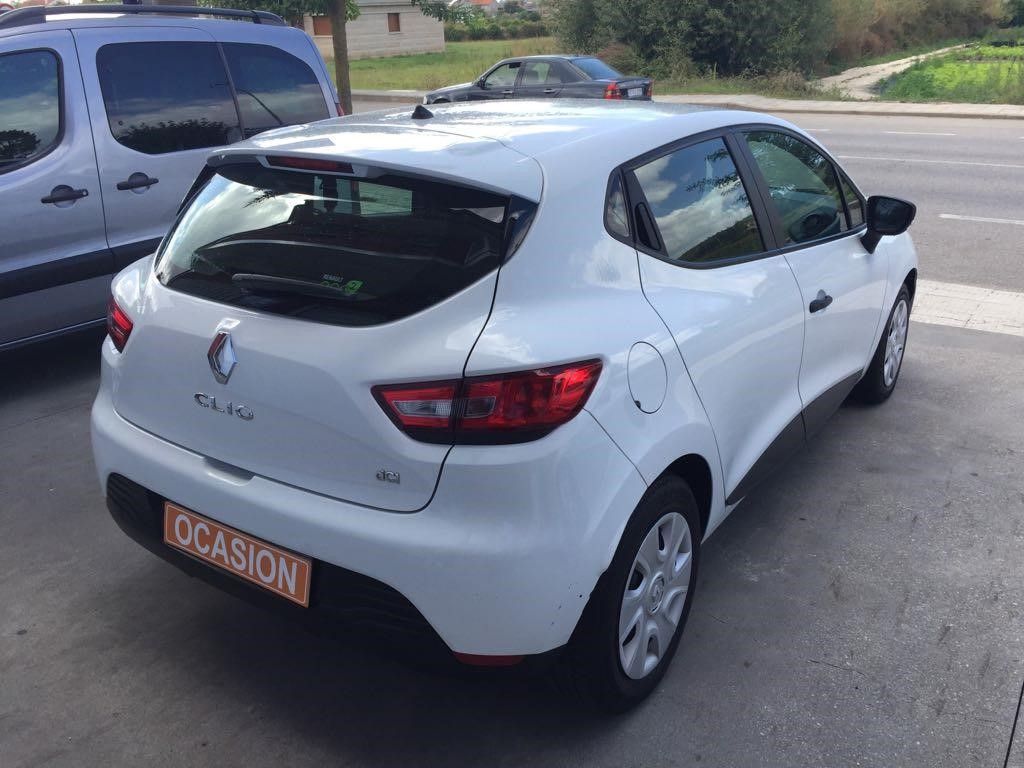 Renault Clio 1.5 Dci 75 CV: VEHÍCULOS de Ocasión A Lagoa Ribadumia Renault Clio 1.5 Dci 75 CV: VEHÍCULOS de Ocasión A Lagoa Ribadumia