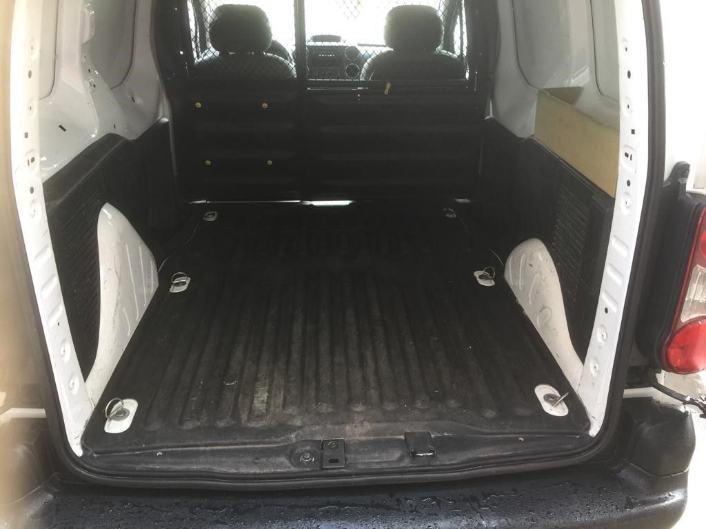 Citroën Berlingo 1.6HDI 75CV: Vehículos de ocasión de OCASIÓN A LAGOA Citroën Berlingo 1.6HDI 75CV: Vehículos de ocasión de OCASIÓN A LAGOA