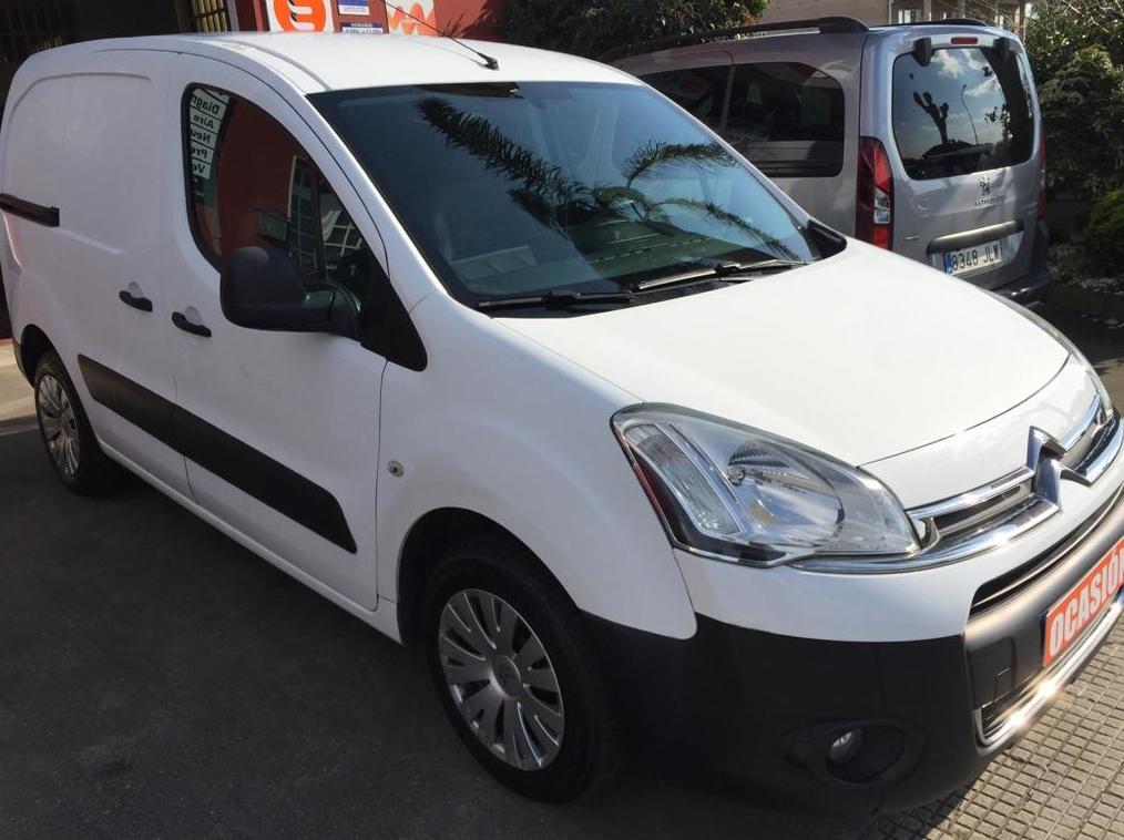 CITROEN BERLINGO FURGON 1.6HDI 92CV: VEHÍCULOS de Ocasión A Lagoa Ribadumia CITROEN BERLINGO FURGON 1.6HDI 92CV: VEHÍCULOS de Ocasión A Lagoa Ribadumia