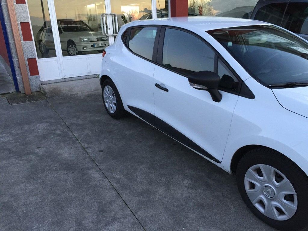Renault Clio 1.5DCI 75CV: VEHÍCULOS de Ocasión A Lagoa Ribadumia Renault Clio 1.5DCI 75CV: VEHÍCULOS de Ocasión A Lagoa Ribadumia