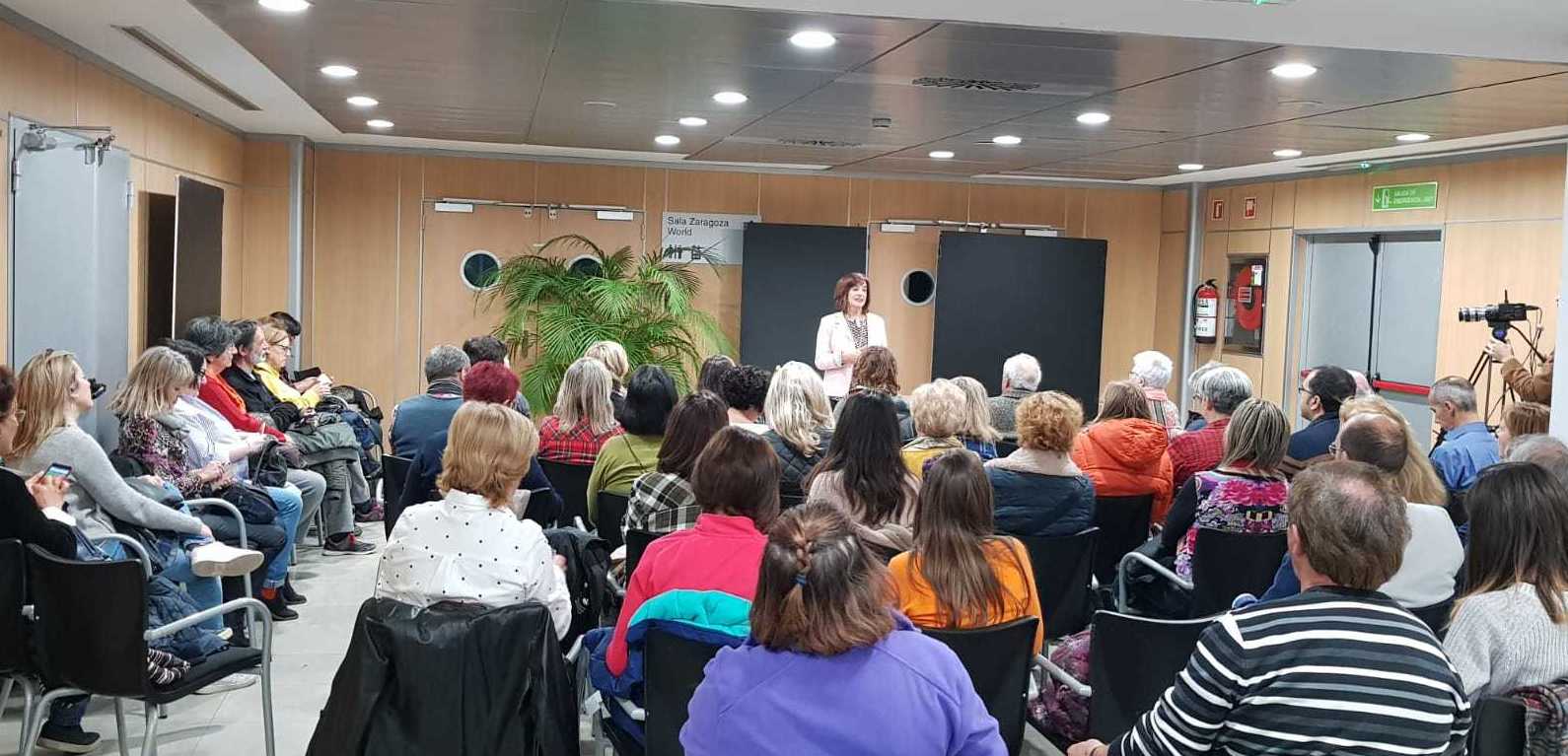 Charla World Trade Center 8 Salón Zaragoza "Hacia una Nutrición Consciente" Charla World Trade Center 8 Salón Zaragoza "Hacia una Nutrición Consciente"
