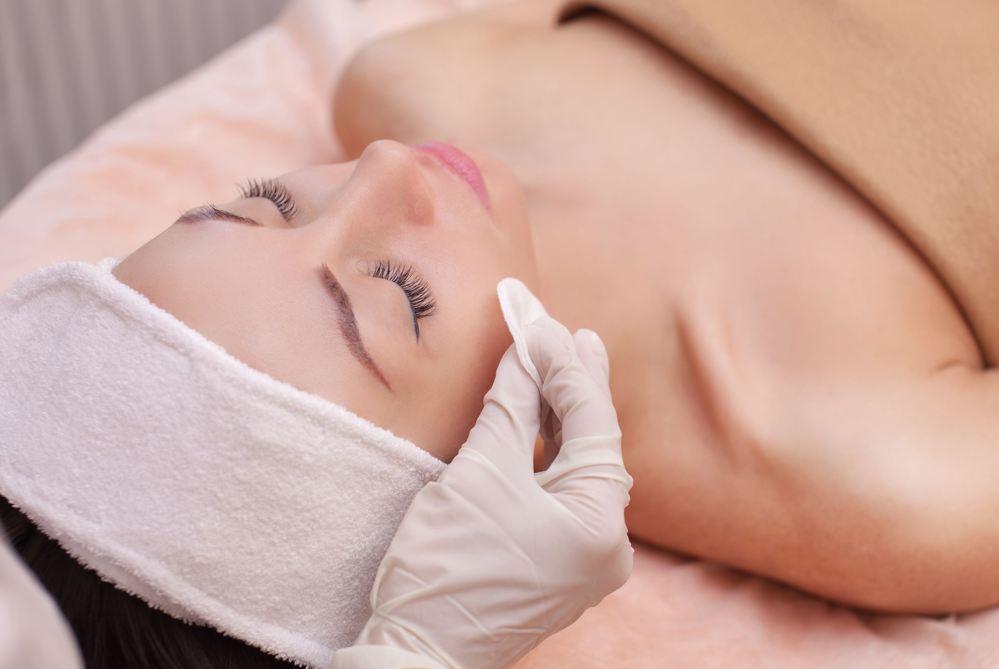 Higiene Hydrafacial: Peluquería y estética de Lola Gómez Estilistas Higiene Hydrafacial: Peluquería y estética de Lola Gómez Estilistas