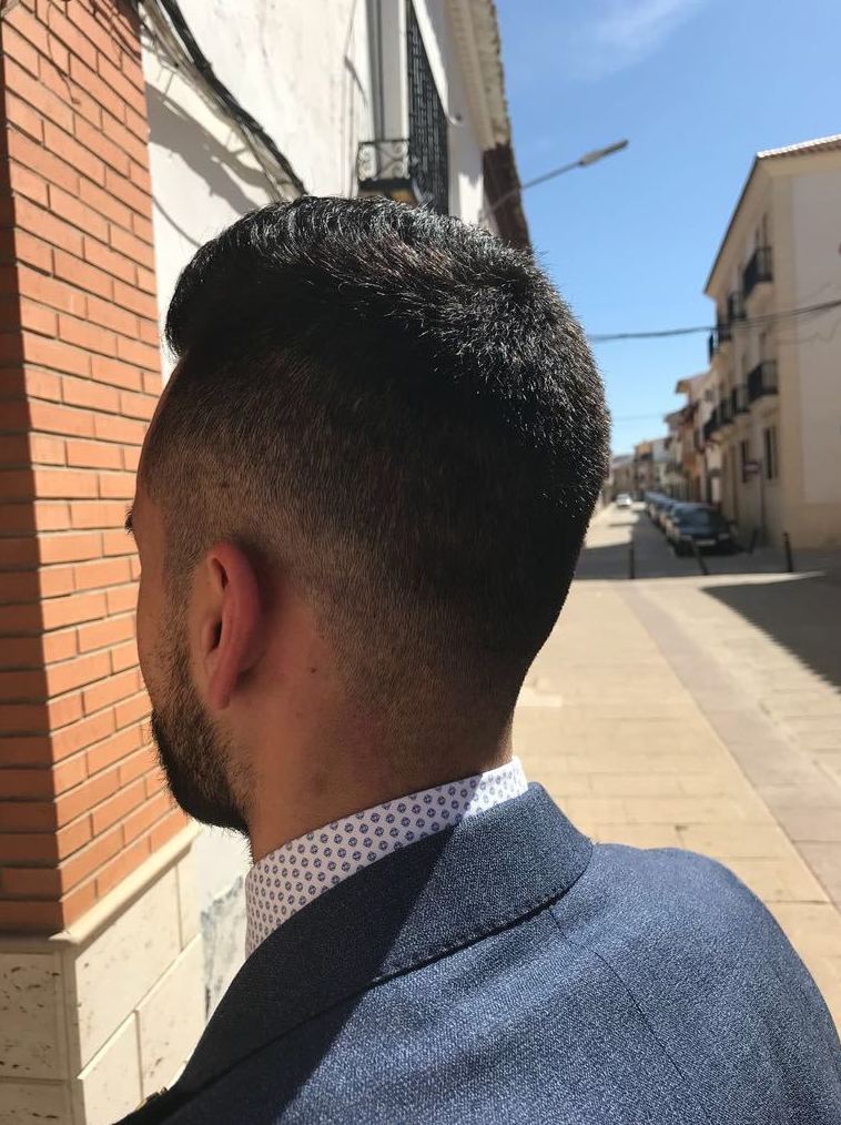 Peluquería caballero: Peluquería y estética de Lola Gómez Estilistas Peluquería caballero: Peluquería y estética de Lola Gómez Estilistas