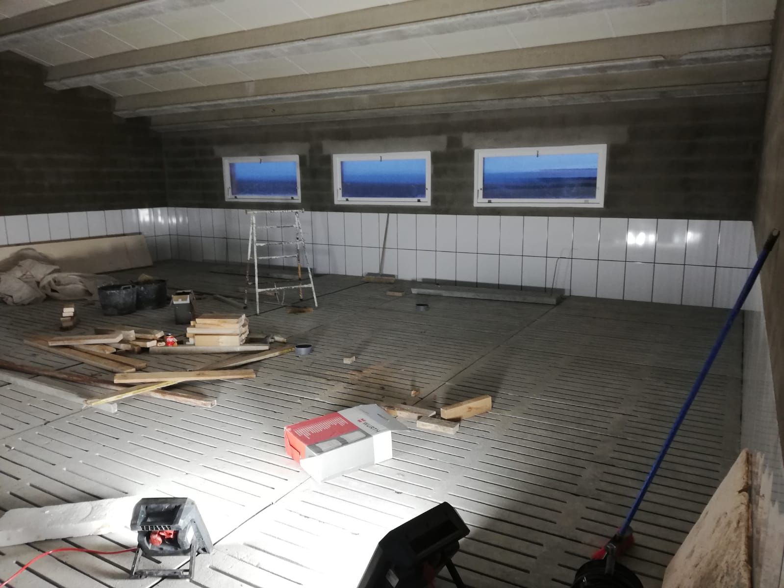 Naves: Servicios de Construcciones Triguero Naves: Servicios de Construcciones Triguero