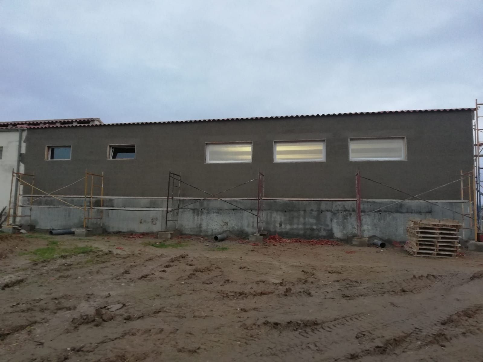 Naves: Servicios de Construcciones Triguero Naves: Servicios de Construcciones Triguero