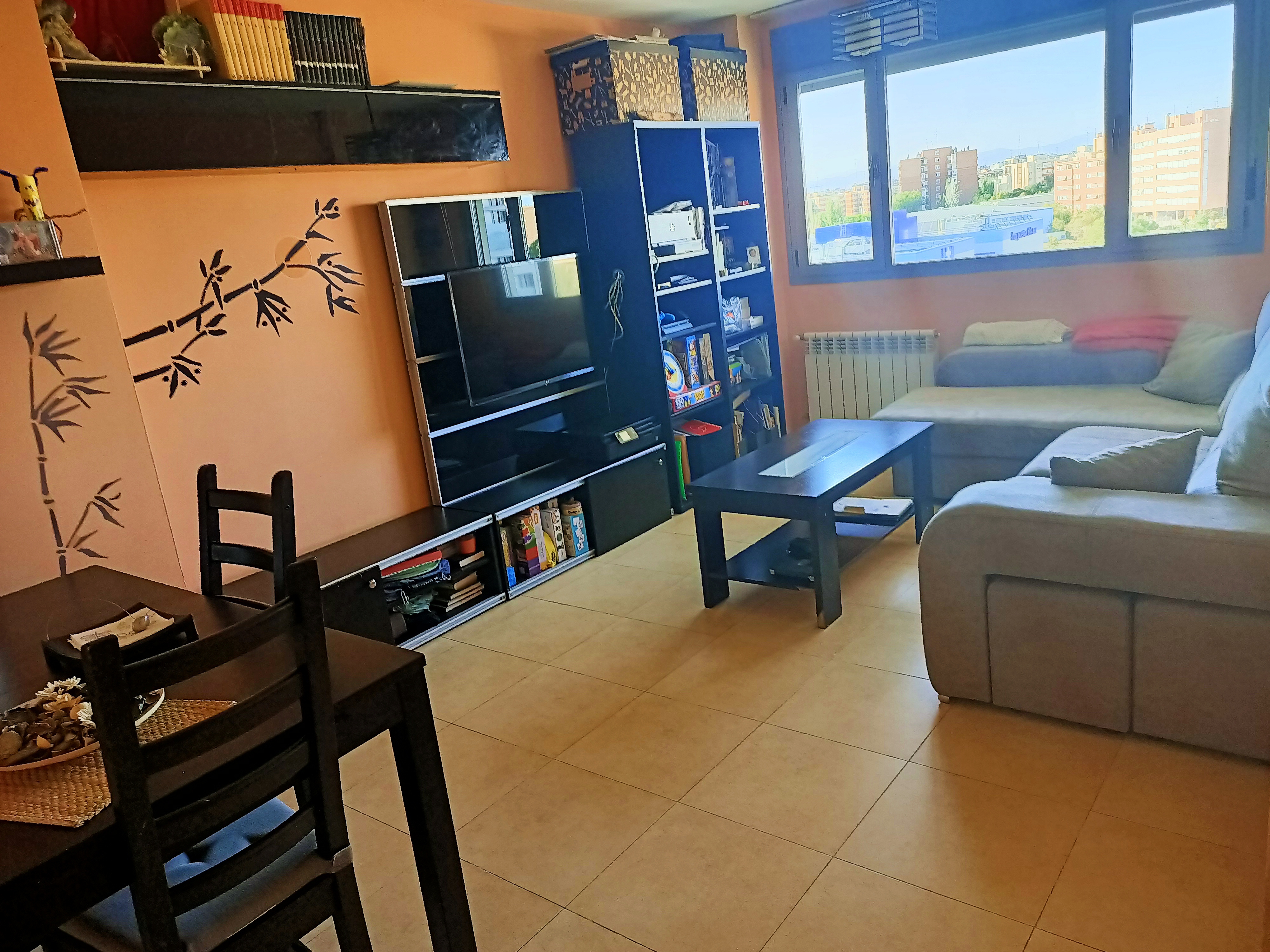 VIVIENDA EN CARLOS V MOSTOLES: INMUEBLES TOP de Arroyo House VIVIENDA EN CARLOS V MOSTOLES: INMUEBLES TOP de Arroyo House