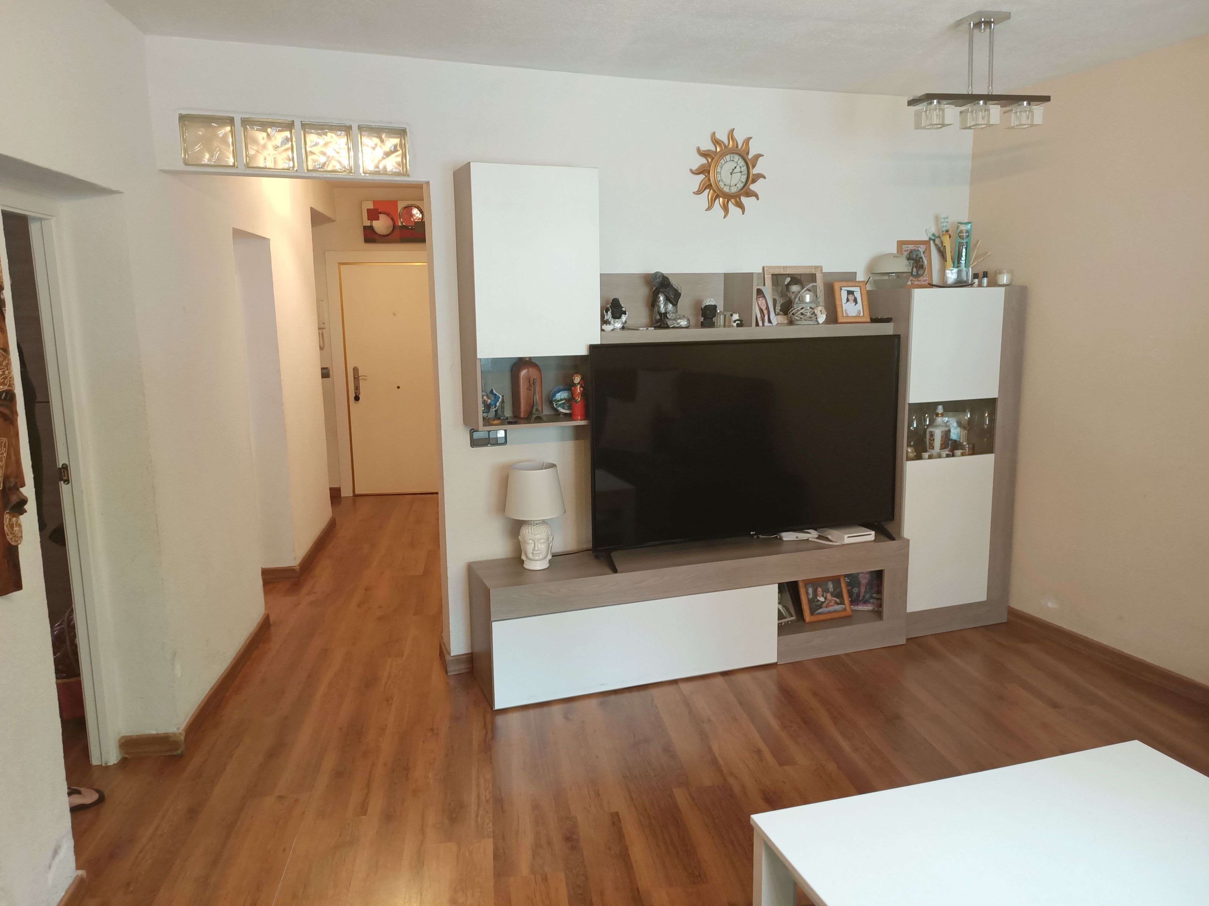 PLANTA BAJA EN MOSTOLES CENTRO: INMUEBLES TOP de Arroyo House PLANTA BAJA EN MOSTOLES CENTRO: INMUEBLES TOP de Arroyo House