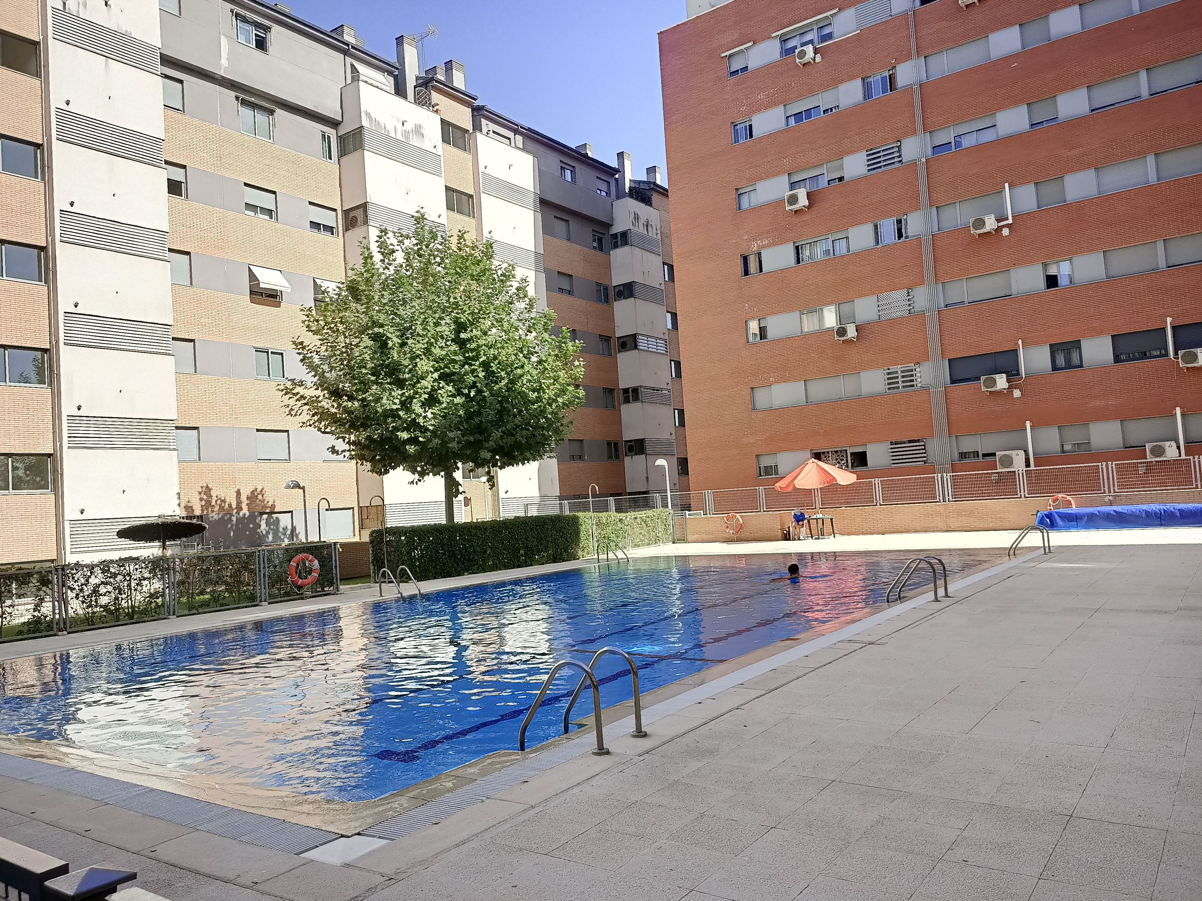 DUPLEX ÁTICO EN ALCORCÓN: INMUEBLES TOP de Arroyo House DUPLEX ÁTICO EN ALCORCÓN: INMUEBLES TOP de Arroyo House