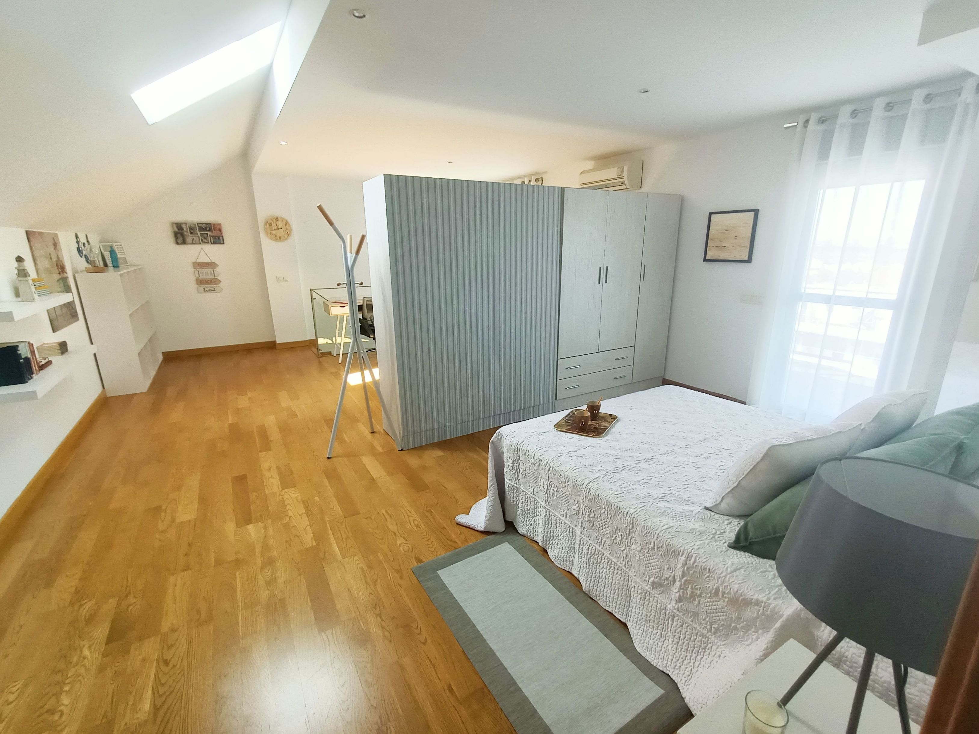 LOFT ÁTICO DÚPLEX: INMUEBLES TOP de Arroyo House LOFT ÁTICO DÚPLEX: INMUEBLES TOP de Arroyo House