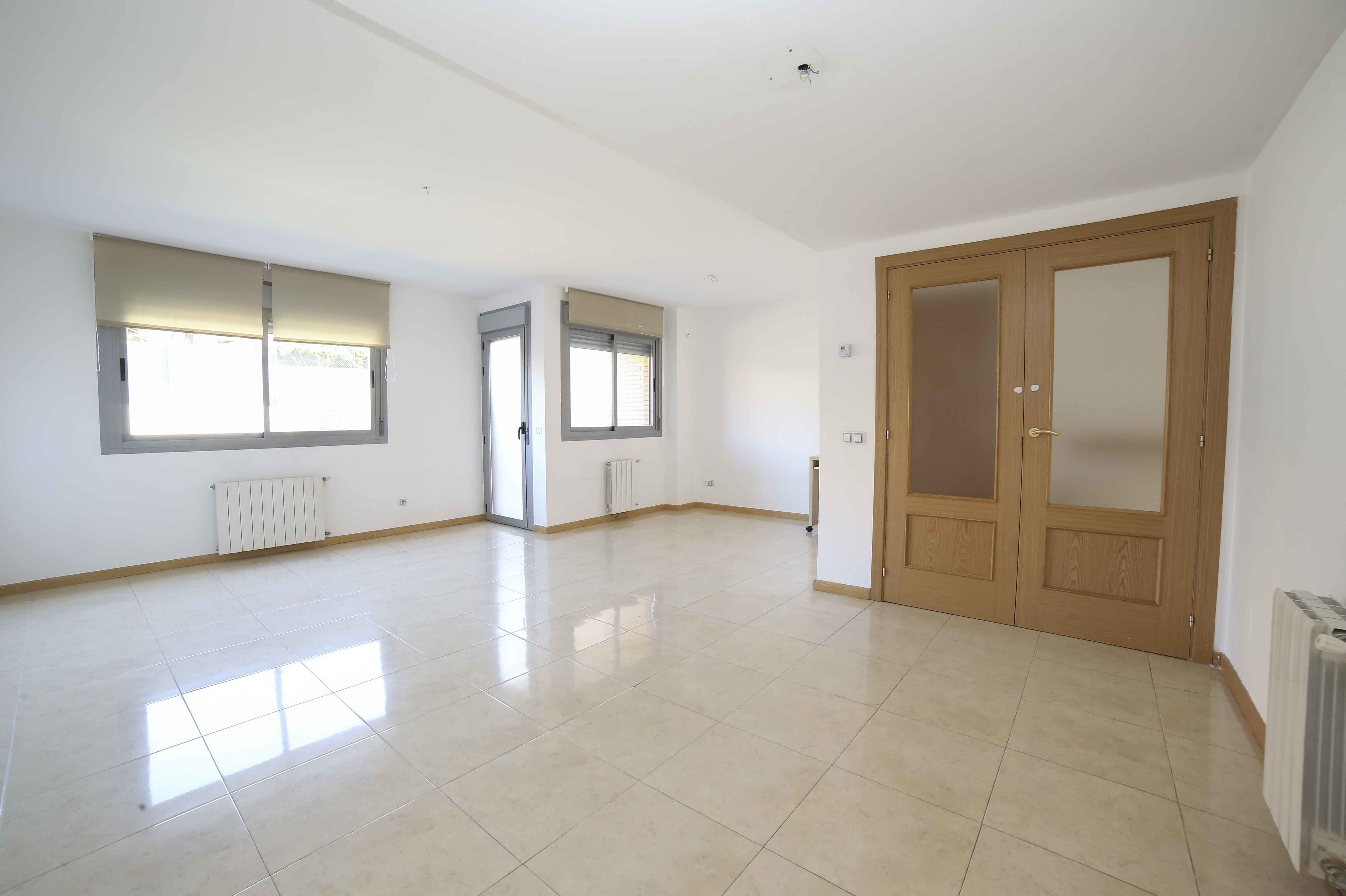CHALET EN ARROYOMOLINOS: INMUEBLES TOP de Arroyo House CHALET EN ARROYOMOLINOS: INMUEBLES TOP de Arroyo House