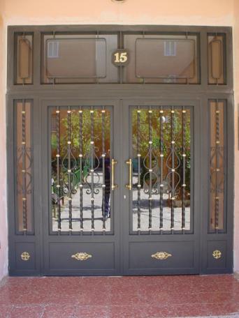 Puertas comunidad: Categorias de Hermanos Orozco S. L. Puertas comunidad: Categorias de Hermanos Orozco S. L.