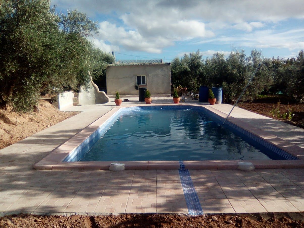 Construcción de piscinas: Servicios de Vaquero Reformas Pozo Alcón Construcción de piscinas: Servicios de Vaquero Reformas Pozo Alcón