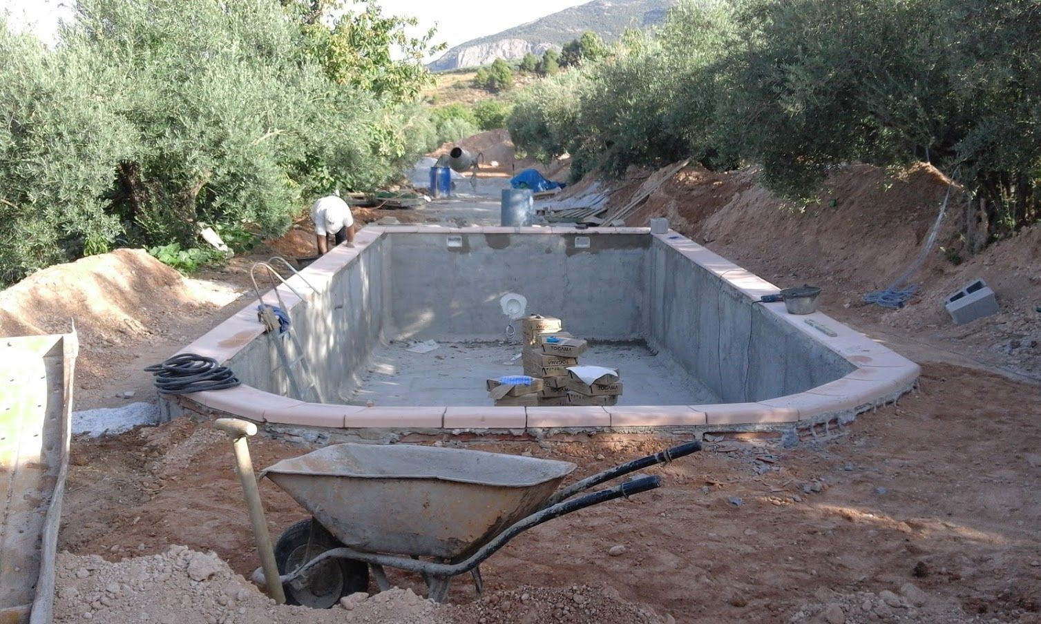 Construcción de piscinas: Servicios de Vaquero Reformas Pozo Alcón Construcción de piscinas: Servicios de Vaquero Reformas Pozo Alcón