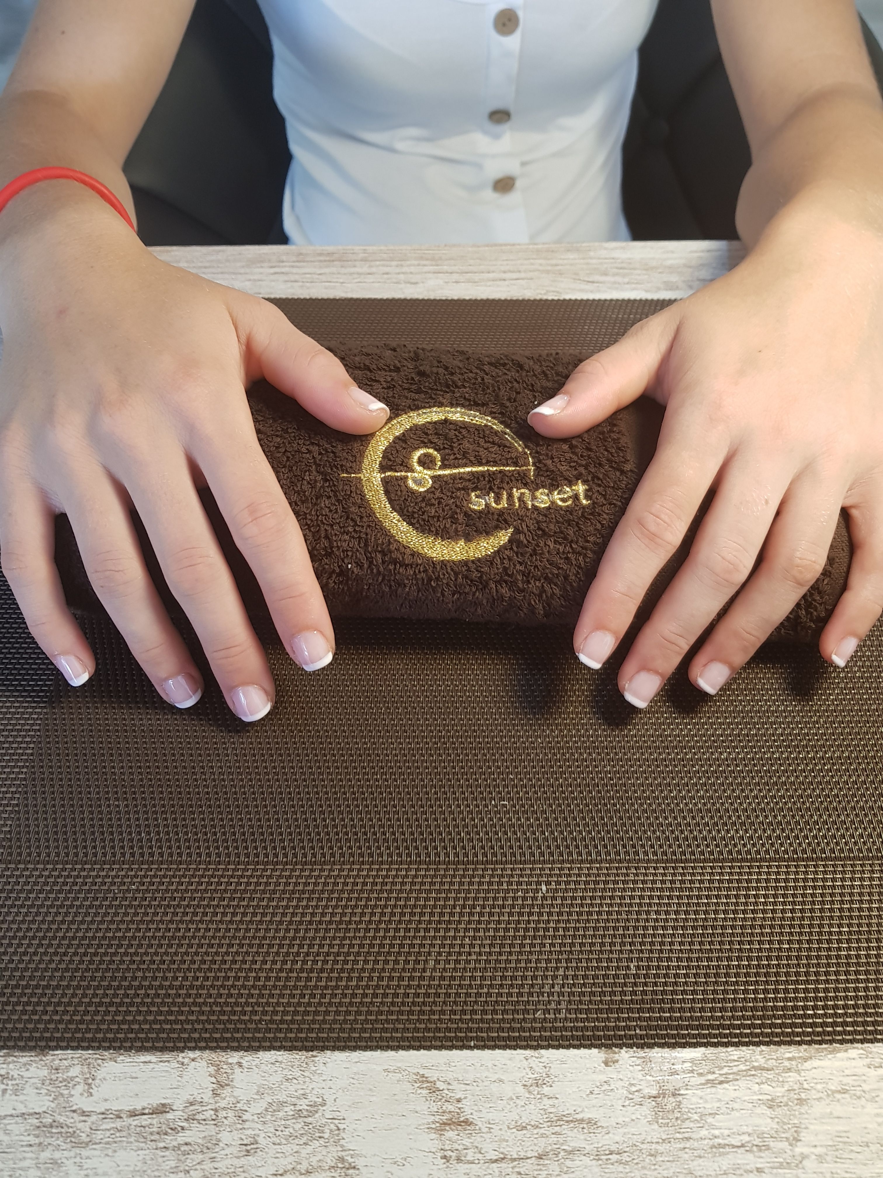 Manicura: Peluquería y Estética de MIRIAM GARCIA CABALLERO Manicura: Peluquería y Estética de MIRIAM GARCIA CABALLERO