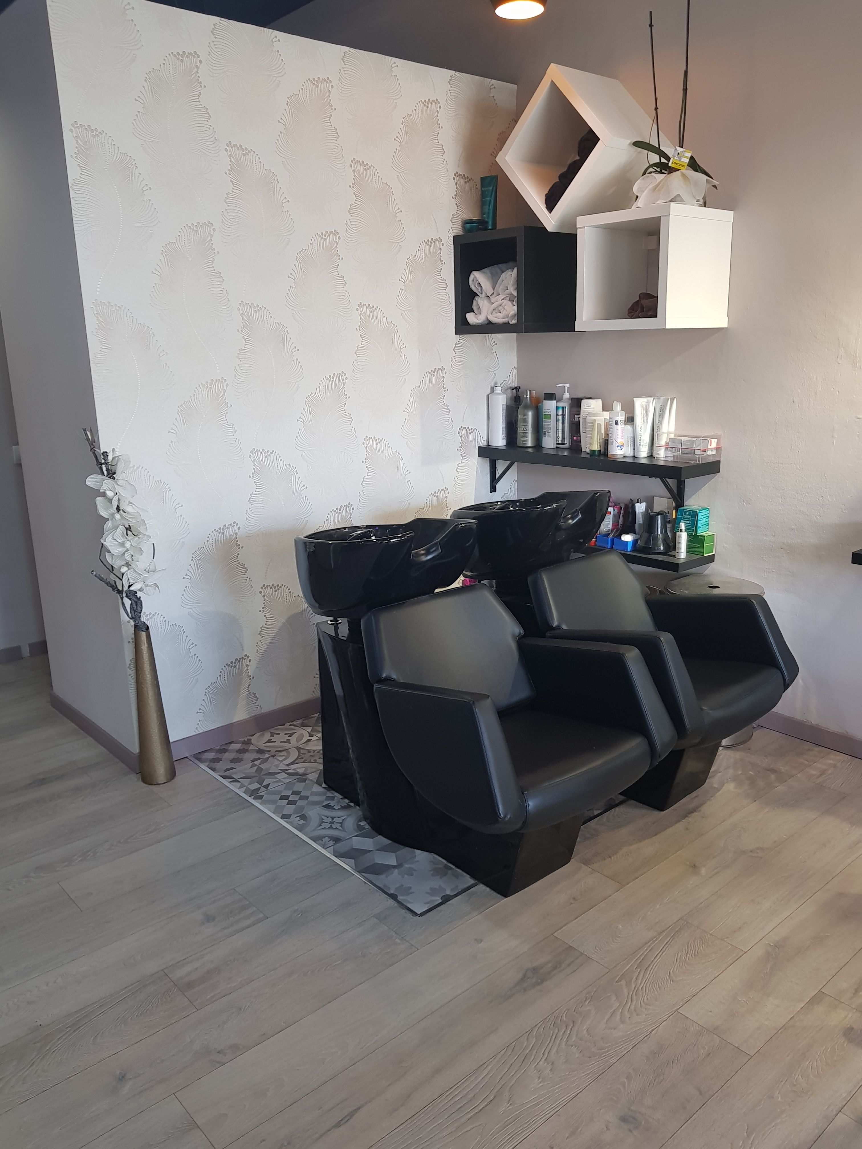 Lavar, cortar y secar: Peluquería y Estética de MIRIAM GARCIA CABALLERO Lavar, cortar y secar: Peluquería y Estética de MIRIAM GARCIA CABALLERO