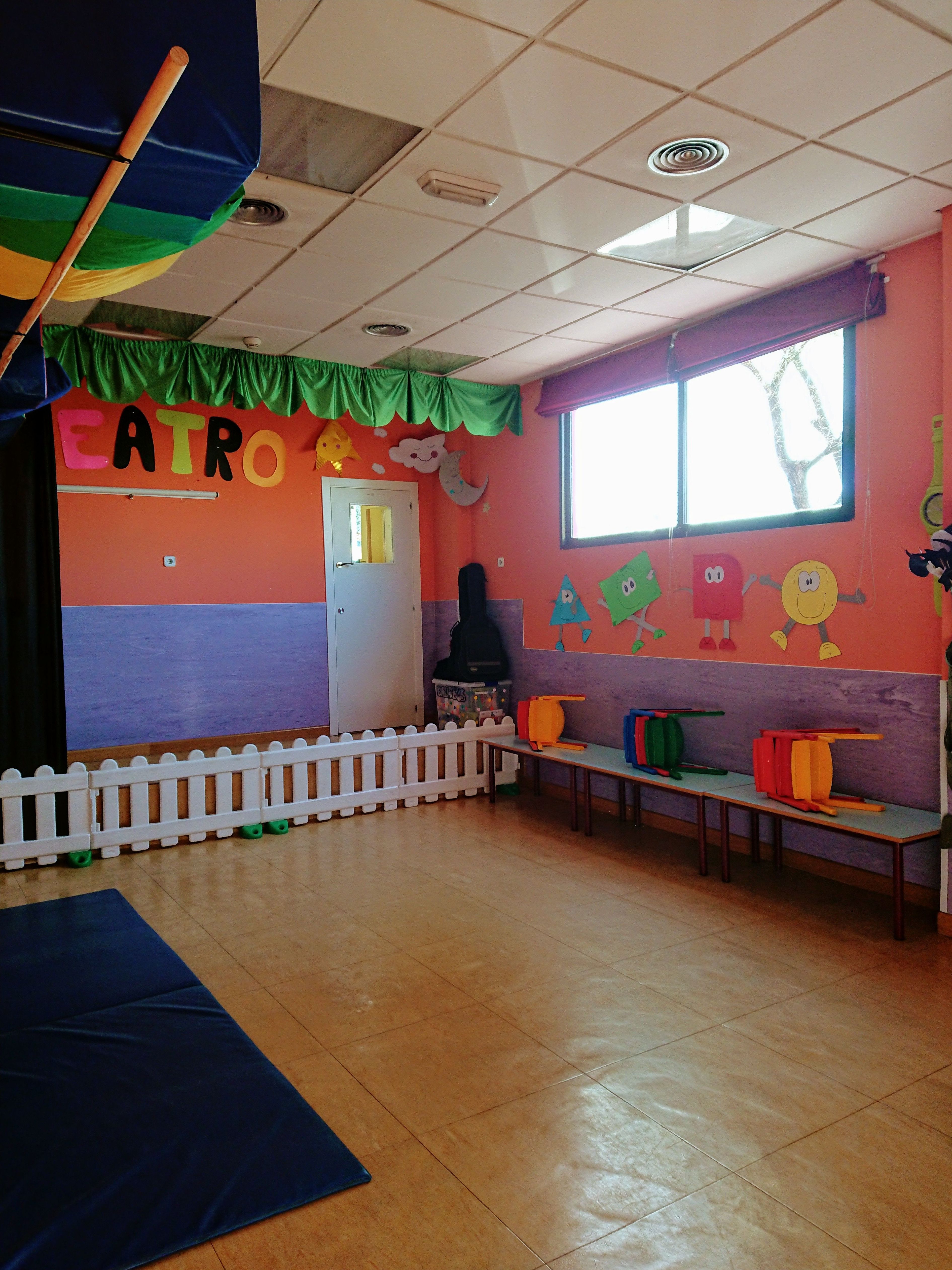 Instalaciones: Nuestro Mundo de Escuela Infantil Sonrisas Instalaciones: Nuestro Mundo de Escuela Infantil Sonrisas