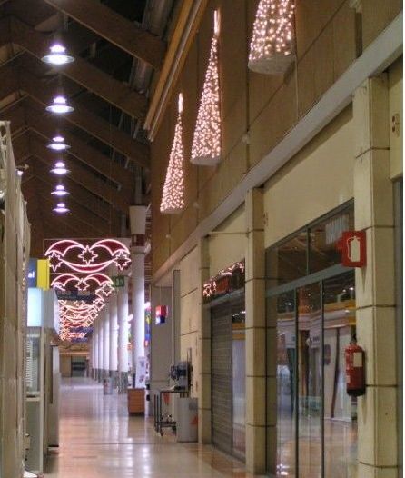 iluminación de centros comerciales en El Prat de Llobregat Barcelona iluminación de centros comerciales en El Prat de Llobregat Barcelona