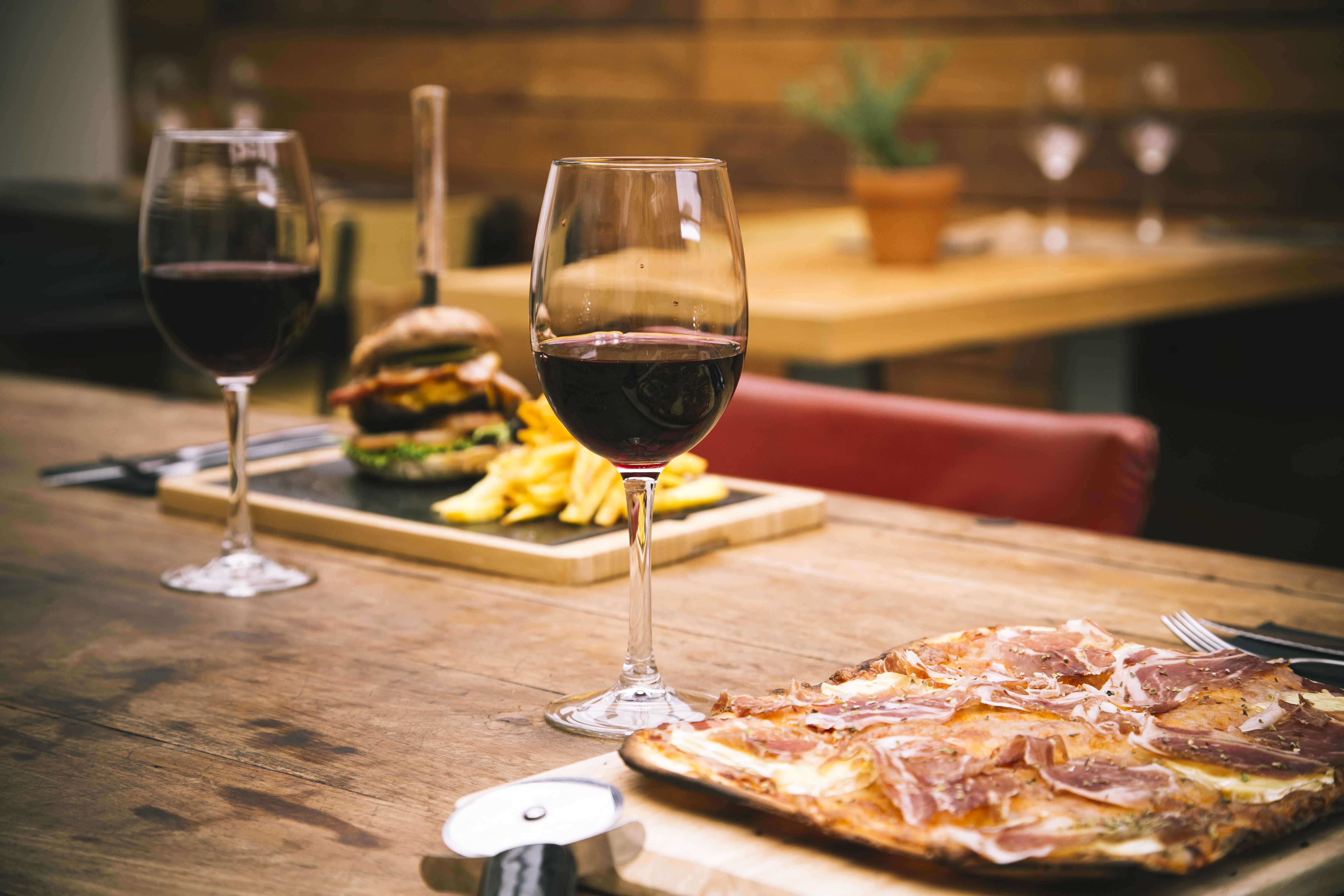 Raciones y Pinchos: Carta y menús de La Encina de Toño Raciones y Pinchos: Carta y menús de La Encina de Toño