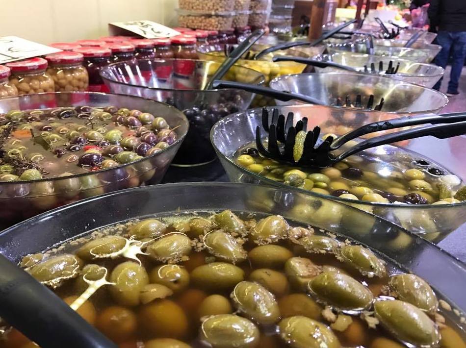 Encurtidos y dulces: Productos de Delicias L ´ Avinguda Encurtidos y dulces: Productos de Delicias L ´ Avinguda