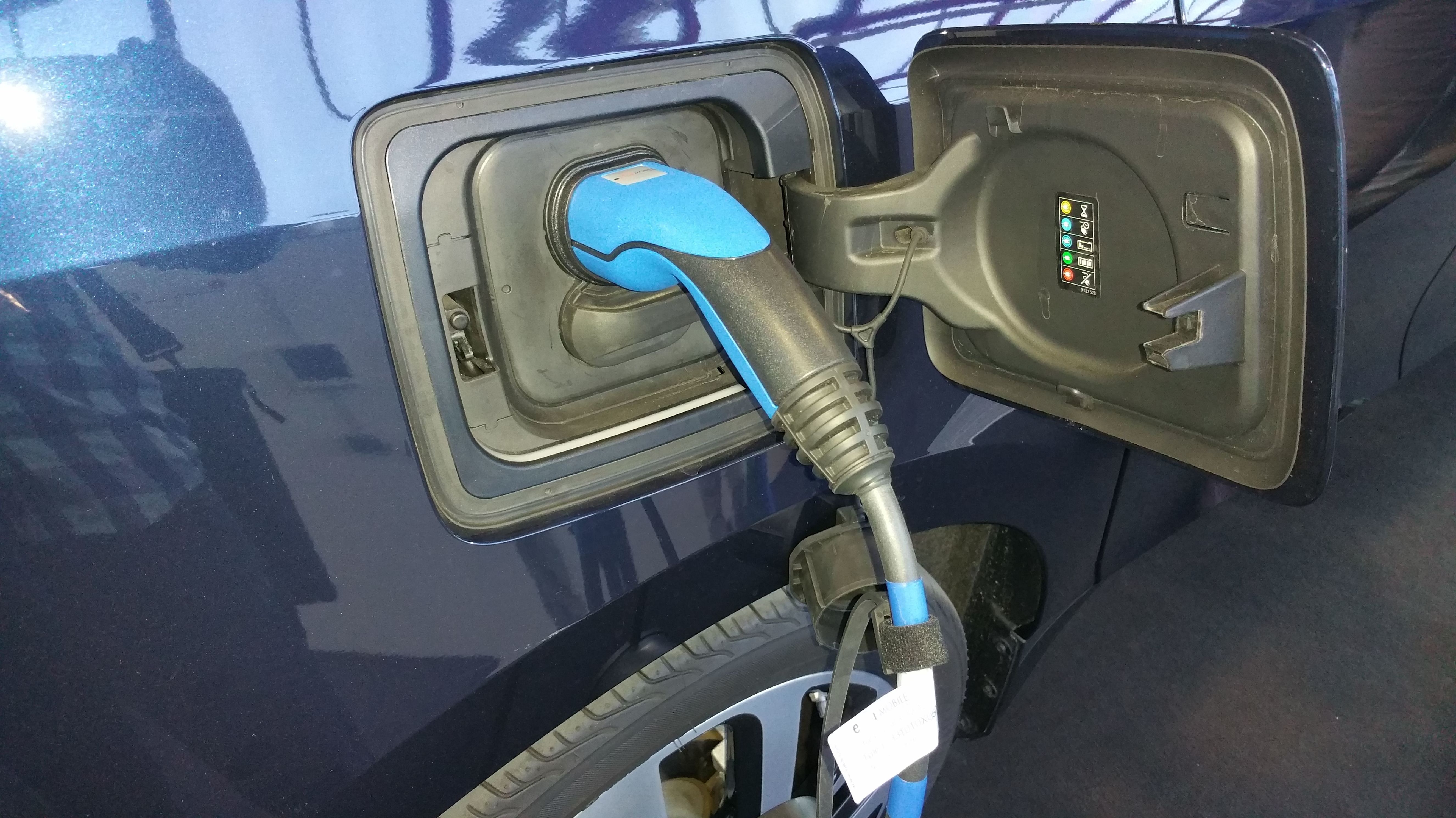 Vehículo Eléctrico: Servicios de Jsp Electrotecnia, S.L. Vehículo Eléctrico: Servicios de Jsp Electrotecnia, S.L.
