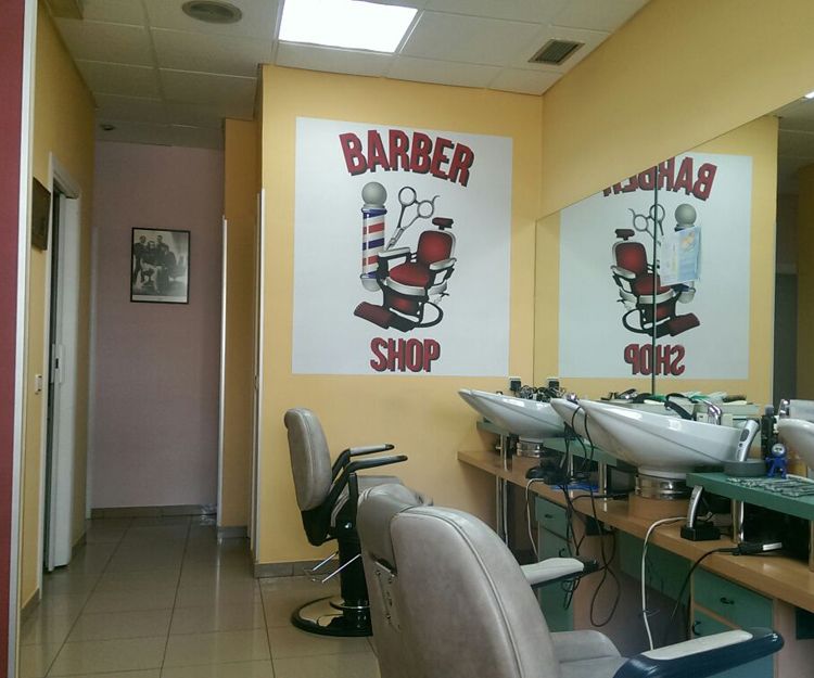 Interior de nuestra peluquería unisex en Madrid