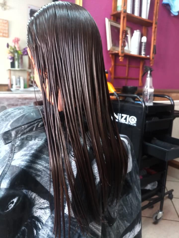 Tratamientos capilares: Servicios de Peluquería Unisex Marisol Tratamientos capilares: Servicios de Peluquería Unisex Marisol