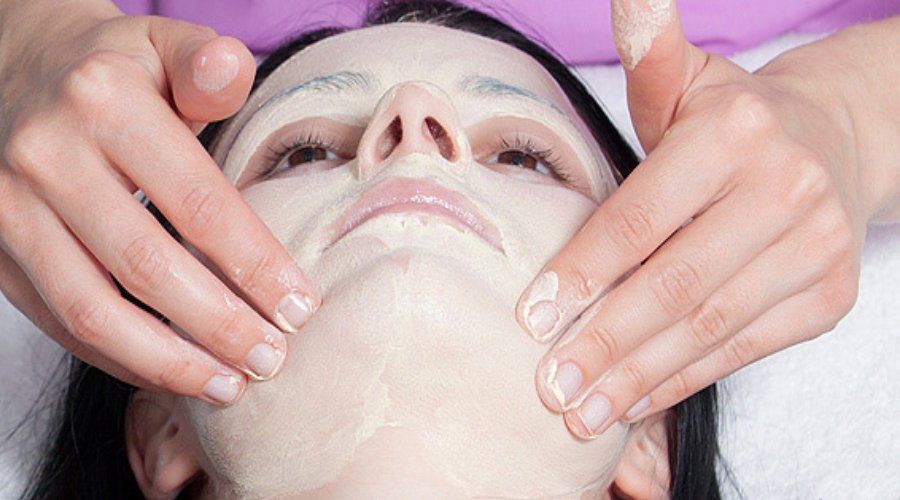 Higiene Facial: SERVICIOS de Peluquería Fuen García Estilistas Higiene Facial: SERVICIOS de Peluquería Fuen García Estilistas