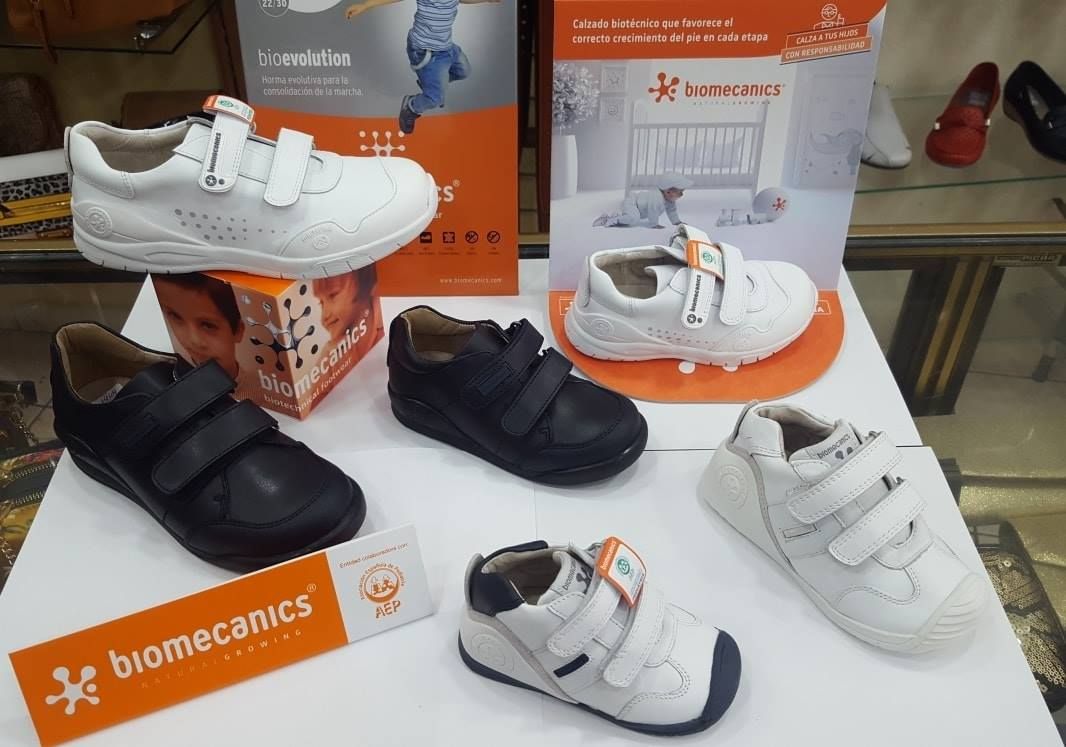 Calzado infantil: Servicios de Calzados Arian Calzado infantil: Servicios de Calzados Arian