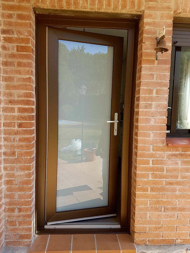 Puertas: Qué hacemos de Ventaglass Villalba Puertas: Qué hacemos de Ventaglass Villalba