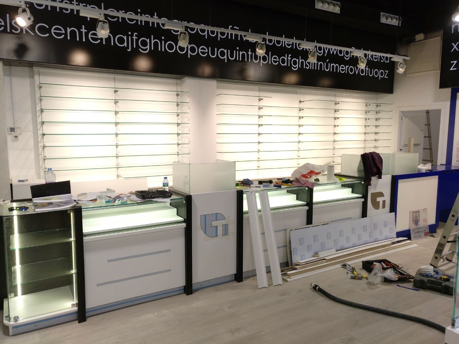 Proyecto de estanco en Reus: Servicios loterías y estancos de Radis Equip Proyecto de estanco en Reus: Servicios loterías y estancos de Radis Equip