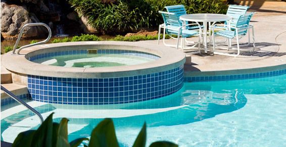 Limpieza y mantenimiento de piscinas: Servicios de Jardines JFK Limpieza y mantenimiento de piscinas: Servicios de Jardines JFK