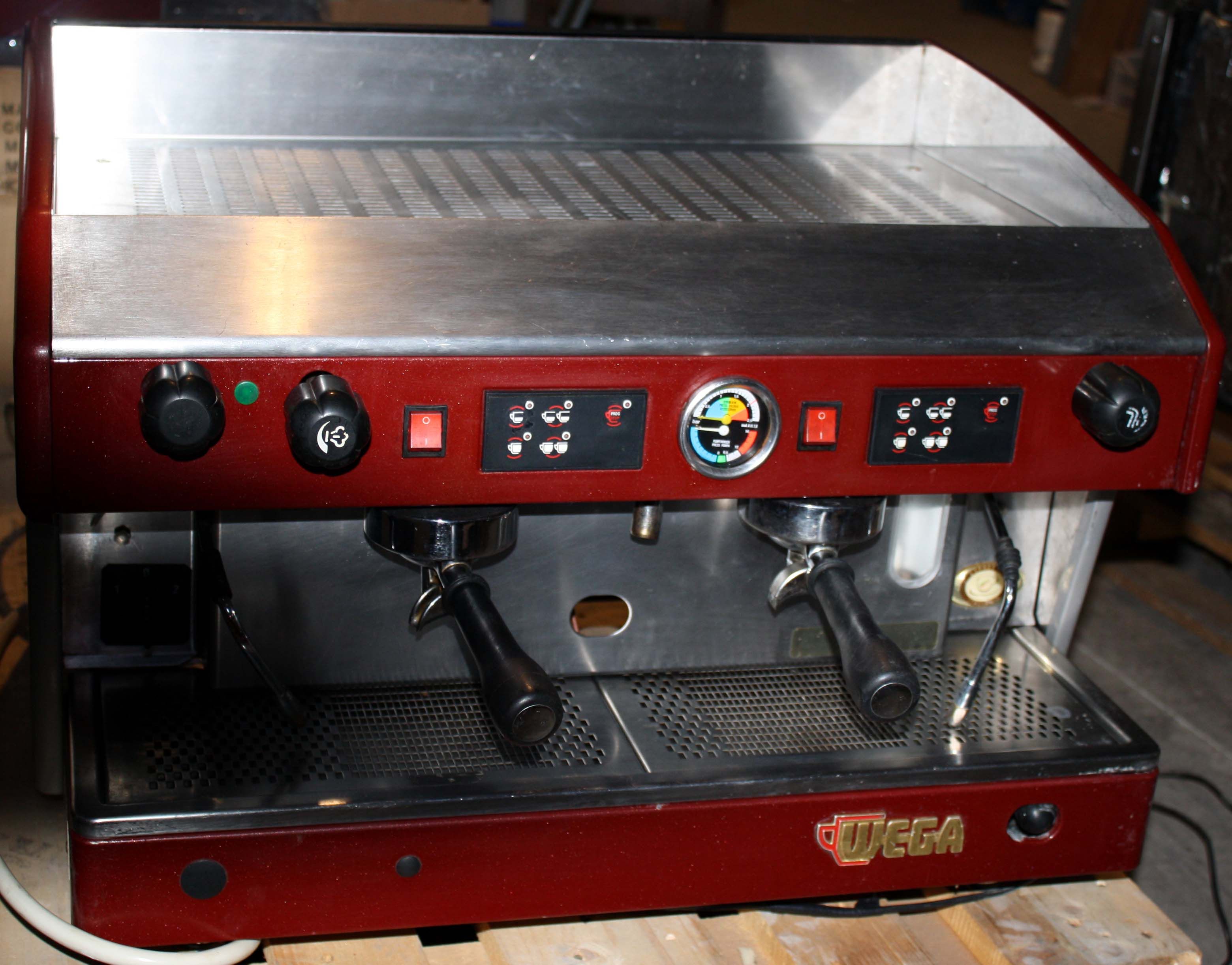 CAFETERA PROFESIONAL PARA LA HOSTELERIA CAFETERA PROFESIONAL PARA LA HOSTELERIA