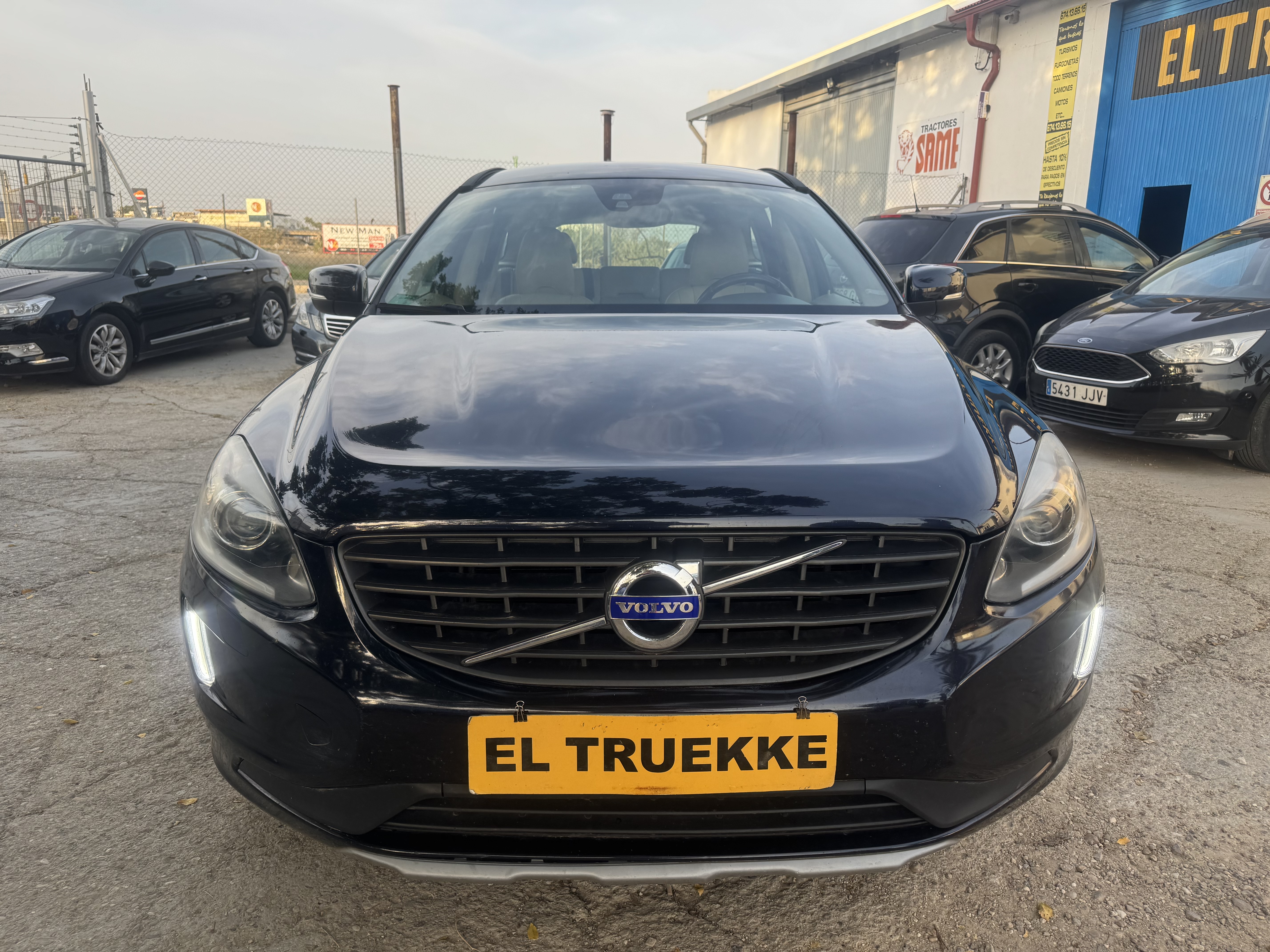 Volvo xc 60 2.0 d3 150 cv del 7/3015 con 318.000 km: Stock de Vehículos de El Truekke Volvo xc 60 2.0 d3 150 cv del 7/3015 con 318.000 km: Stock de Vehículos de El Truekke