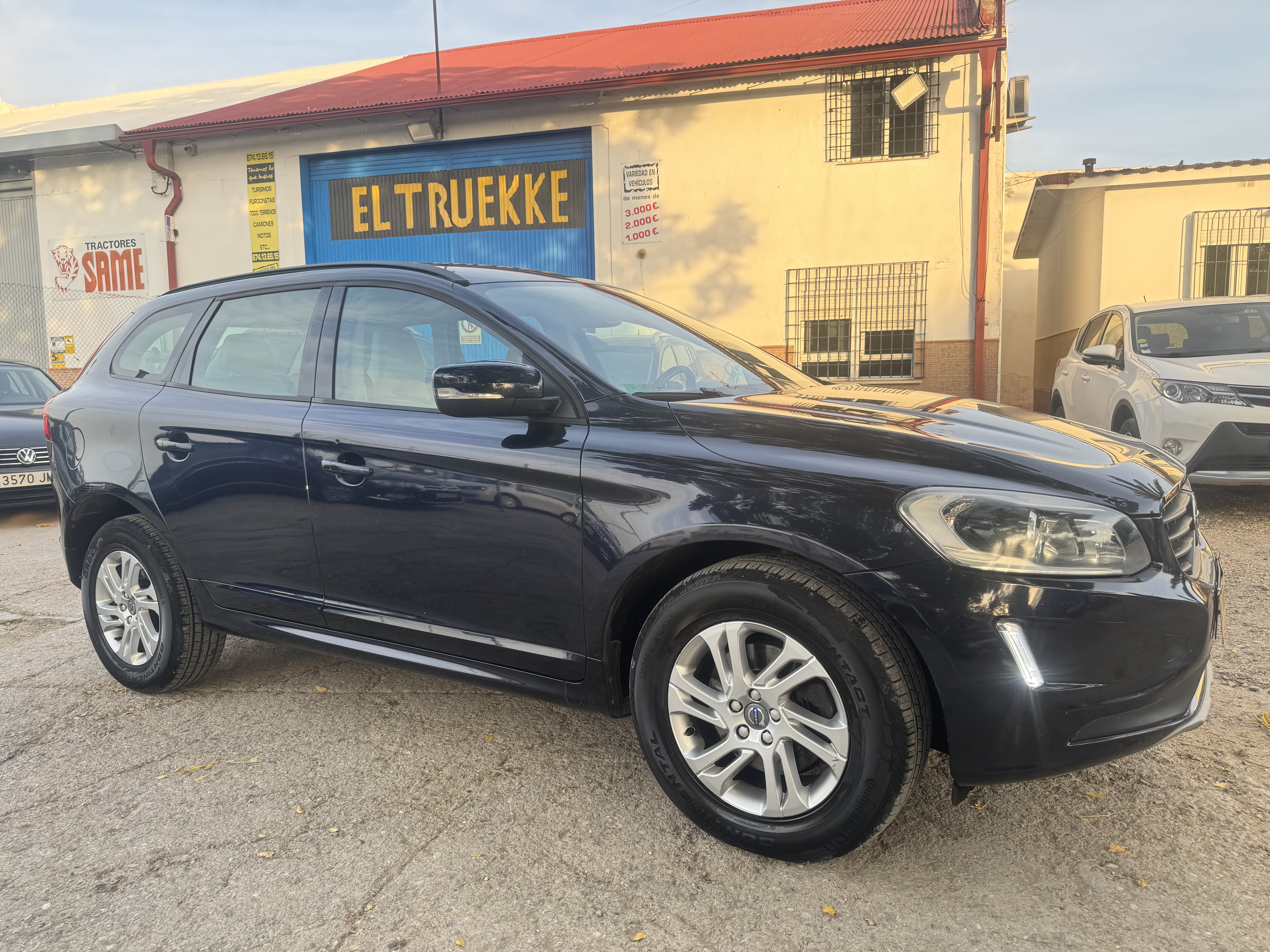 Volvo xc 60 2.0 d3 150 cv del 7/3015 con 318.000 km: Stock de Vehículos de El Truekke Volvo xc 60 2.0 d3 150 cv del 7/3015 con 318.000 km: Stock de Vehículos de El Truekke