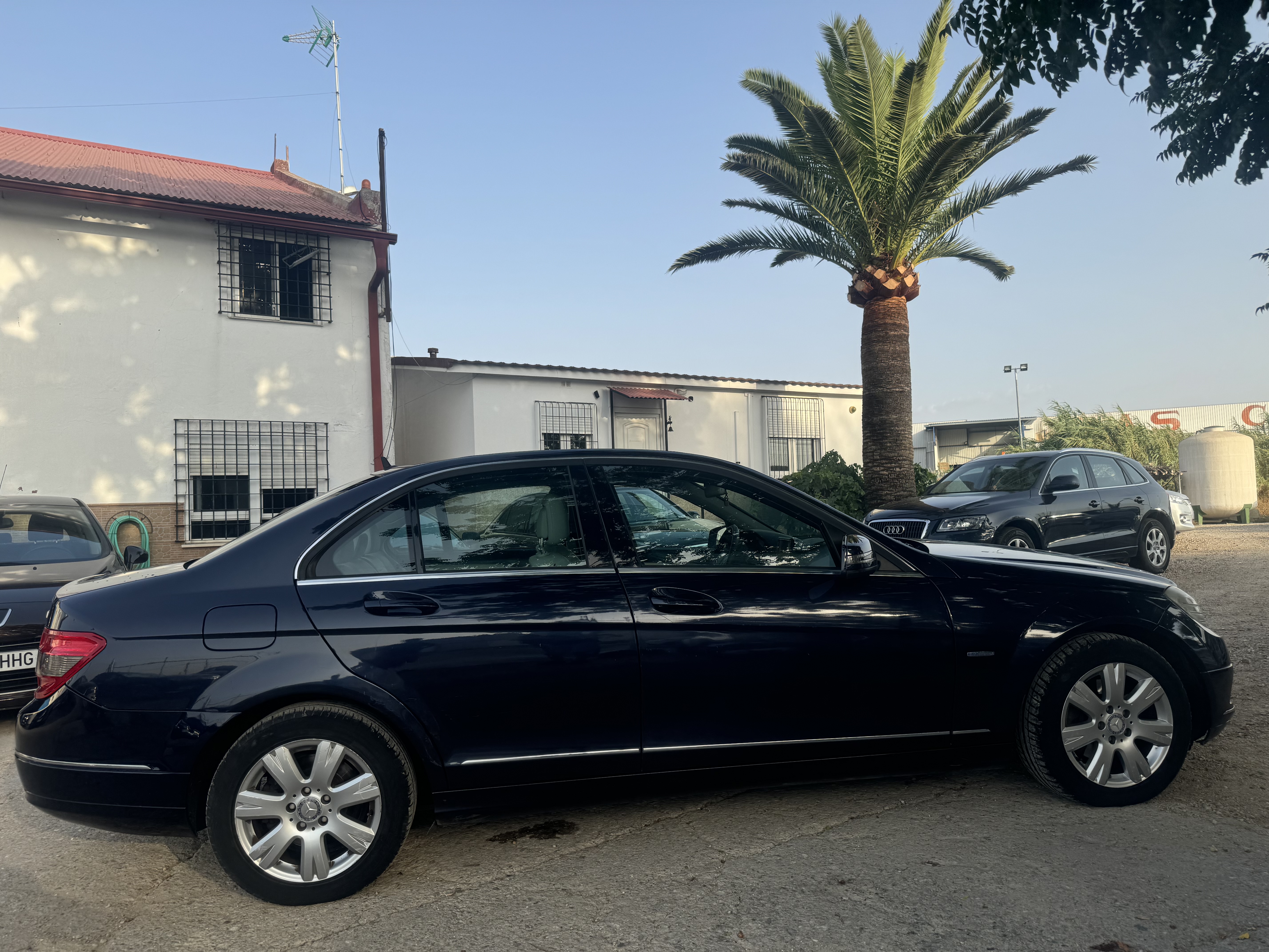 Mercedes c 220 cdi 170 cv del 2010 con 283.000 km: Stock de Vehículos de El Truekke Mercedes c 220 cdi 170 cv del 2010 con 283.000 km: Stock de Vehículos de El Truekke