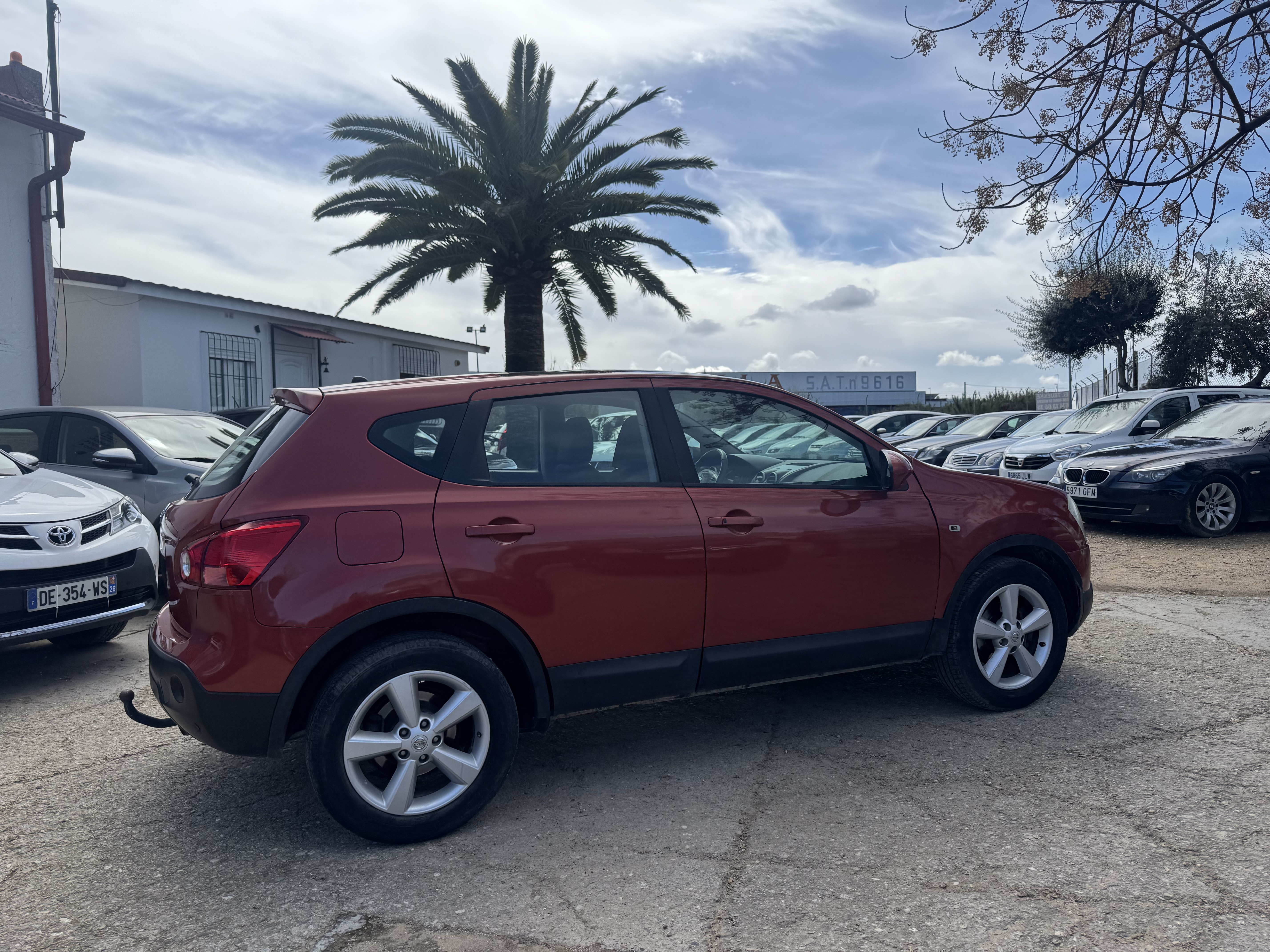 Nissan qasqai 2.0 i 140 cv del 2008 con 236.000 km: Stock de Vehículos de El Truekke Nissan qasqai 2.0 i 140 cv del 2008 con 236.000 km: Stock de Vehículos de El Truekke